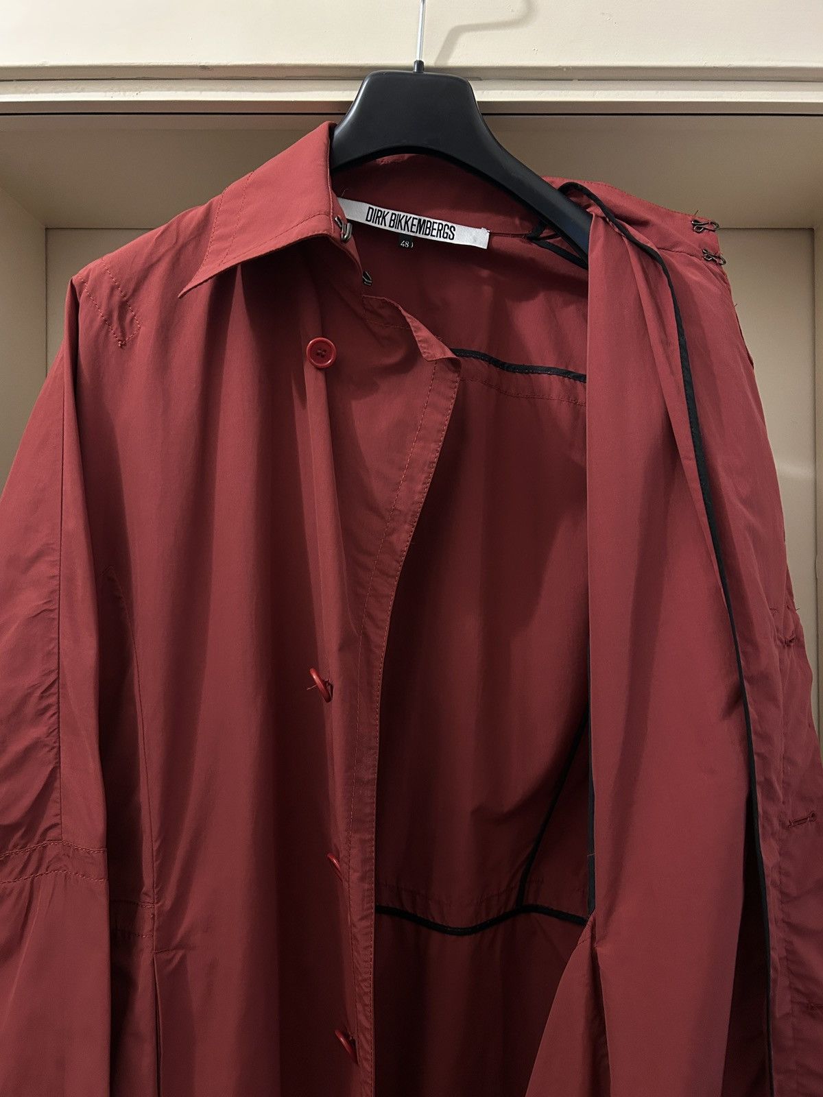 Dirk Bikkembergs S/S 1999 archive red nylon belted coat Size US M / EU 48-50 / 2 - 11 Thumbnail