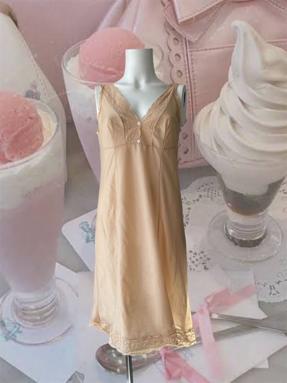 Vintage Vintage babydoll Size L / US 10 / IT 46 - 1 Thumbnail