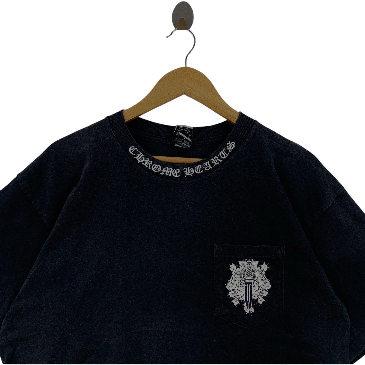 Chrome Hearts Vintage CHROME HEARTS SWORD Sun Faded THRASHED Tee Shirt Size US L / EU 52-54 / 3 - 3 Thumbnail