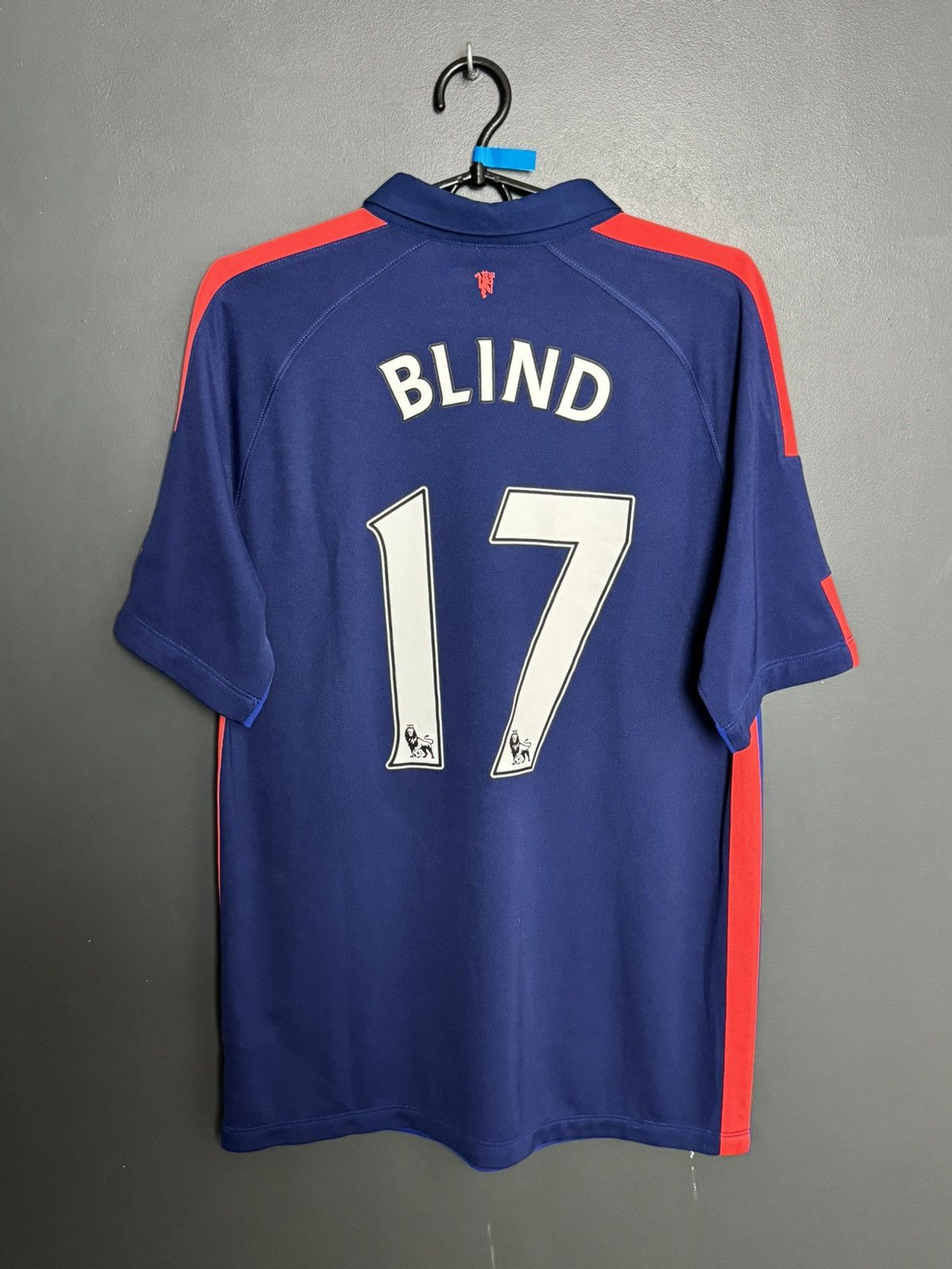 Nike Manchester United 14/15 Third Blind Football Jersey Size US M / EU 48-50 / 2 - 1 Thumbnail