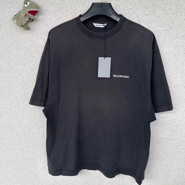 Balenciaga Balenciaga Back defile short sleeve Size US S / EU 44-46 / 1 - 1 Thumbnail