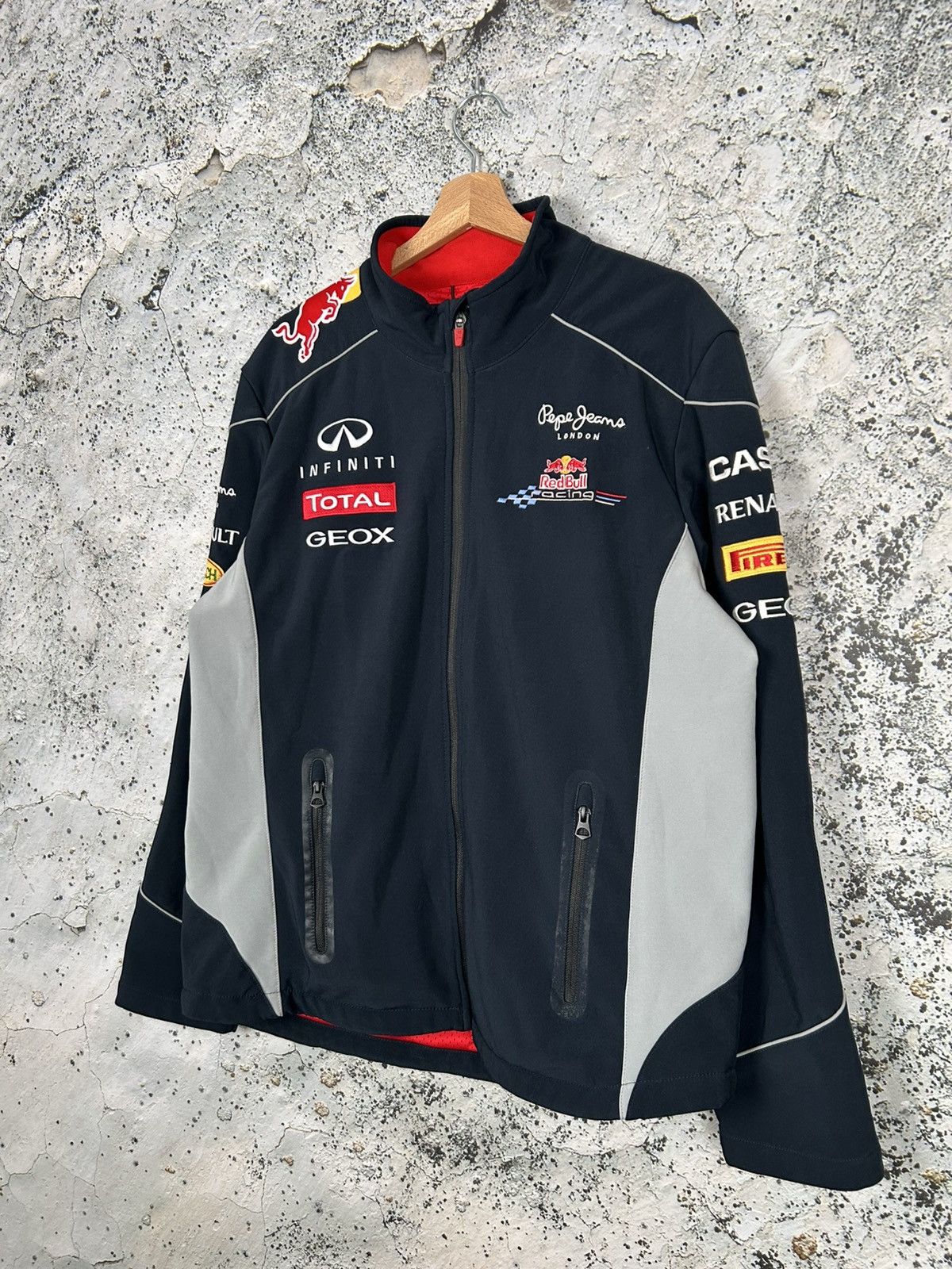Vintage Vintage Red Bull Infiniti Tech Racing Jacket Softshell Size US XL / EU 56 / 4 - 3 Thumbnail