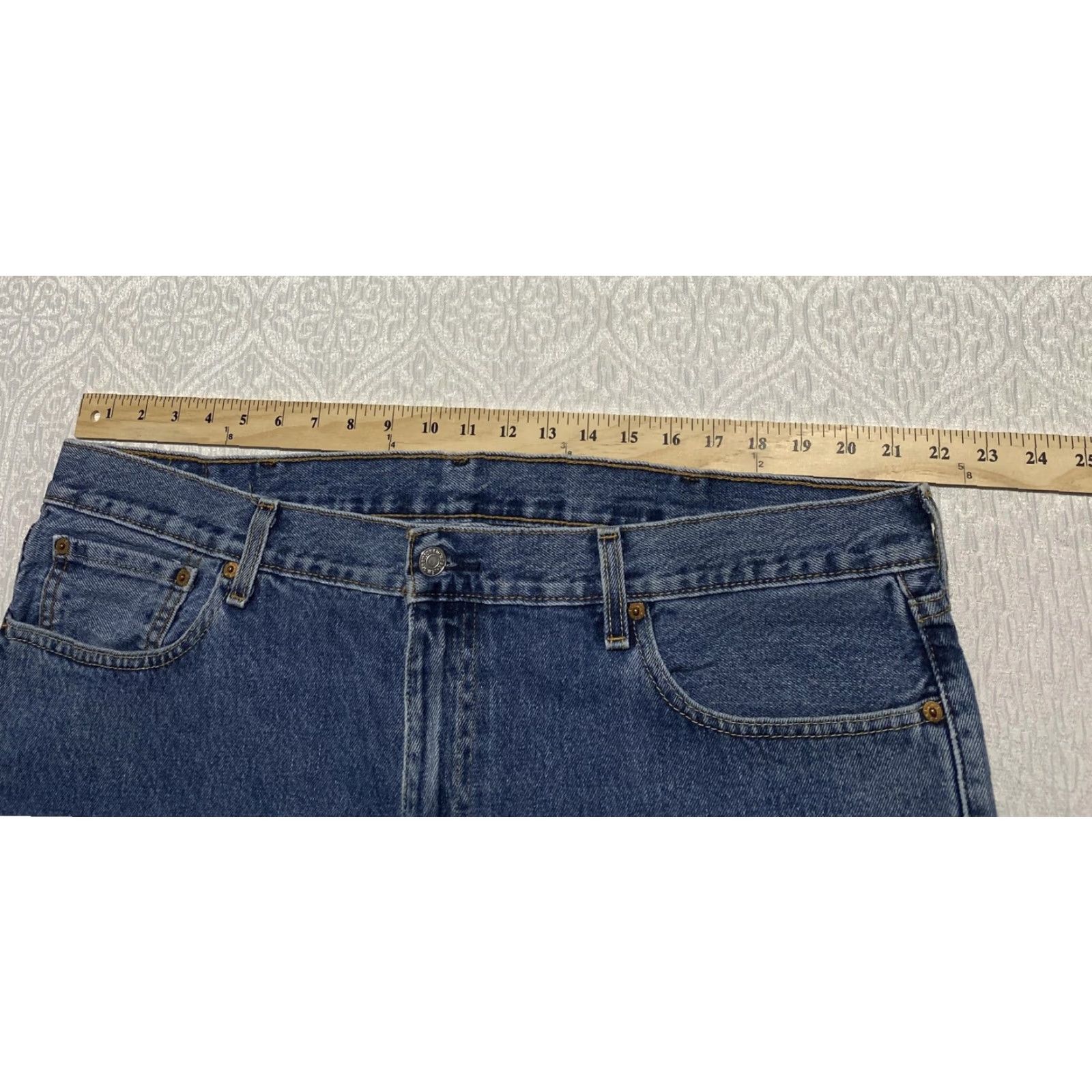 Levi's Levi's Jeans 42x29 Levis 550 Relaxed Fit Denim Blue Men Straight 5-Pocket Vintage? No (adjust) Size US 42 / EU 58 - 6 Thumbnail