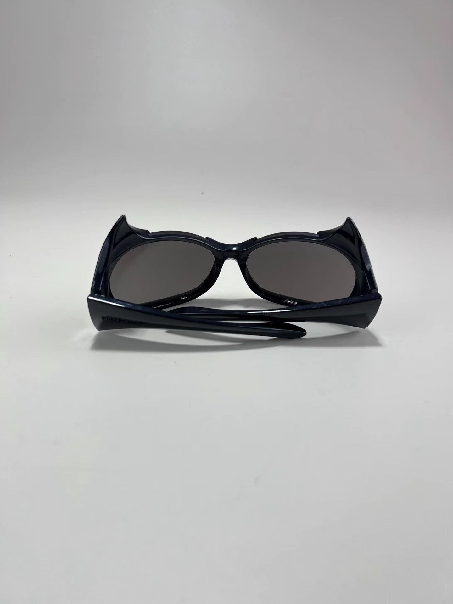 Balenciaga BALENCIAGA GOTHAM CAT Black Sunglasses Size ONE SIZE - 3 Thumbnail