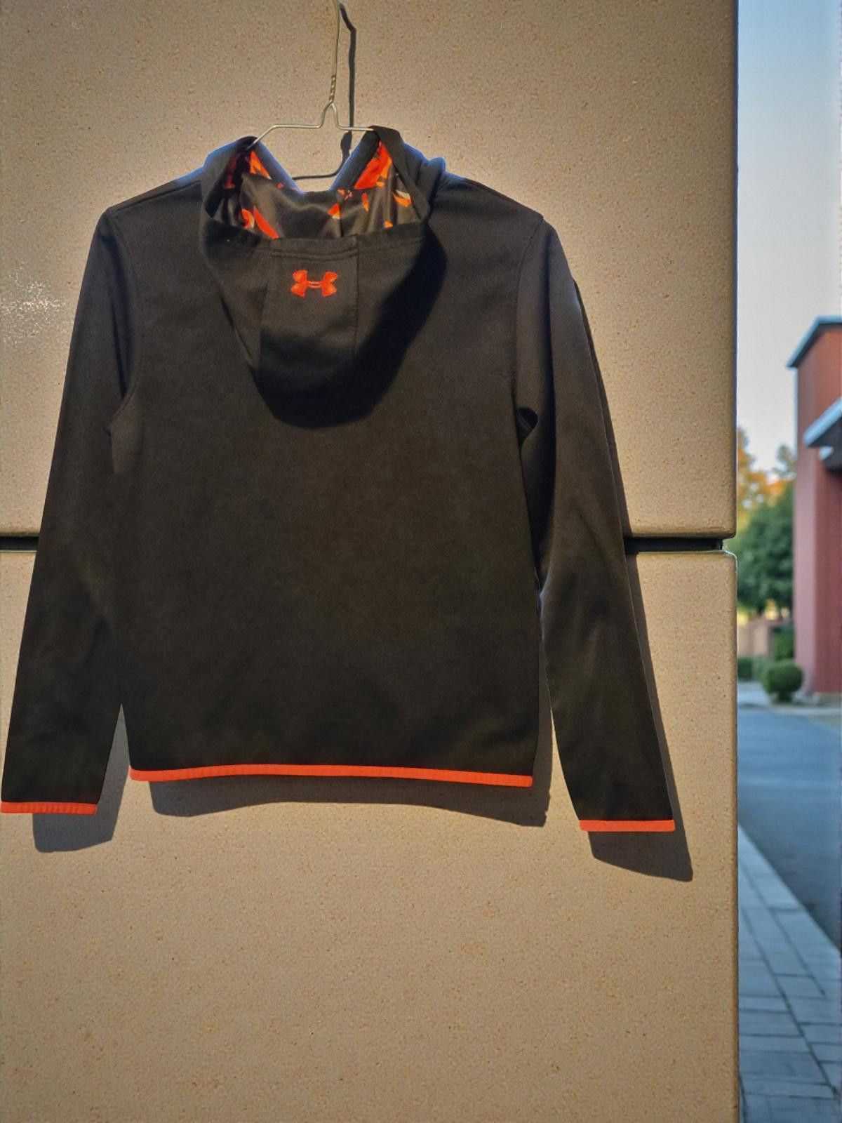 Under Armour Under Armour Youth Large Hoodie Black with Orange Accents Size US L / EU 52-54 / 3 - 5 Thumbnail
