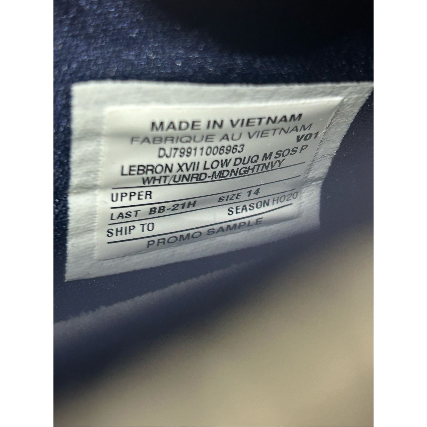 Nike RARE NIKE LeBron 17 Duquesne Home PE Size 14 Nike Sample Size US 14 / EU 47 - 7 Thumbnail