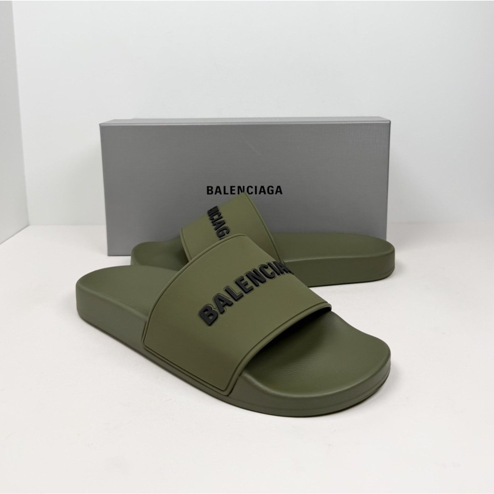 Balenciaga Size 41EU/8US - Balenciaga Olive Green Pool Slides NEW Size US 8 / EU 41 - 2 Thumbnail
