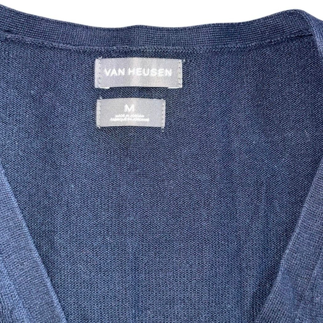 Van Heusen Button v-neck blue cardigan medium casual preppy academia Size M / US 6-8 / IT 42-44 - 3 Thumbnail