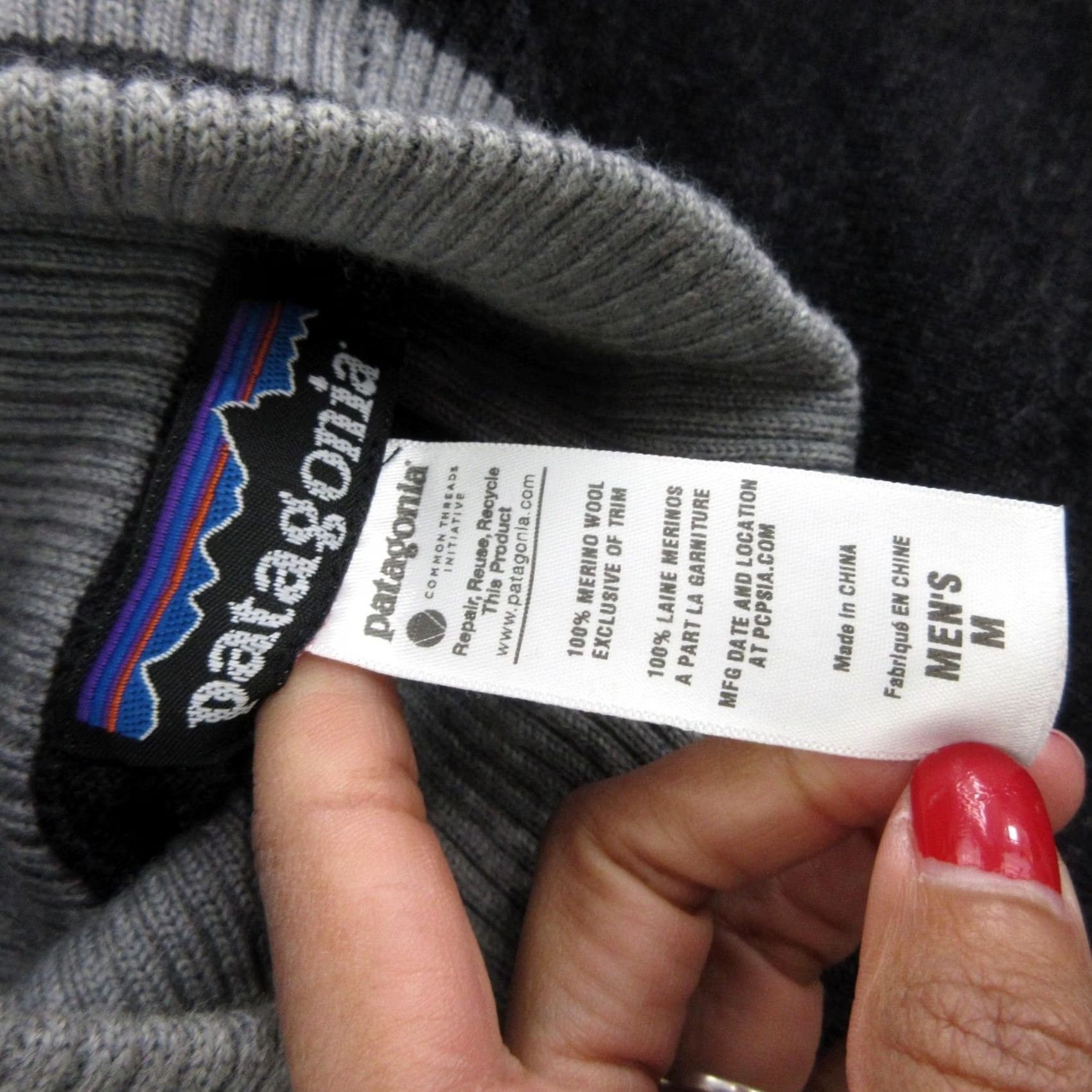 Patagonia Patagonia Mens Sweater 1/4 Zip Mock Neck Wool Pullover Knit Gray S Solid Merino Wool Pullover Men M GrAy 1/4 Zip Mock Neck Knit Size US M / EU 48-50 / 2 - 4 Thumbnail