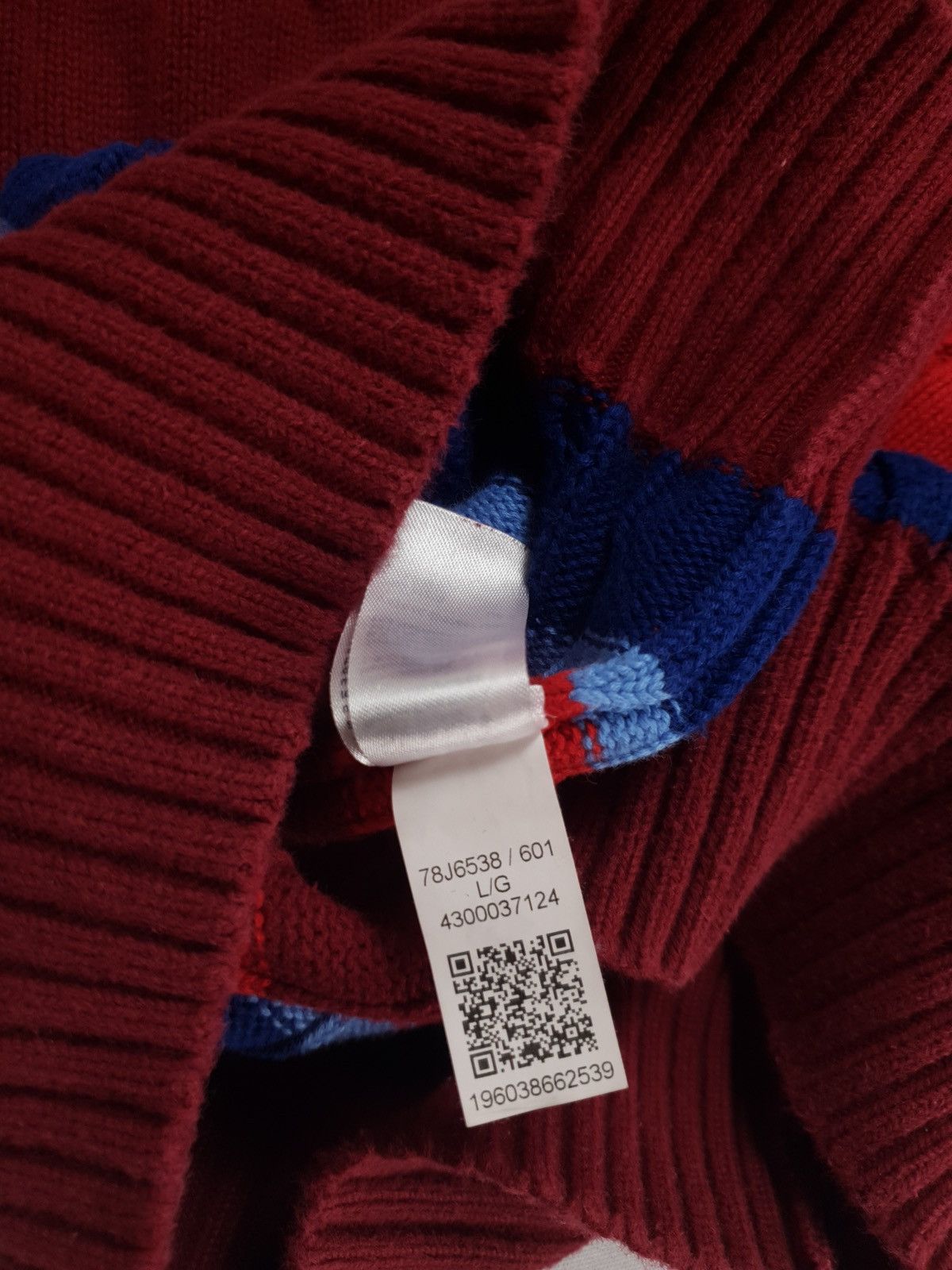 Tommy Hilfiger Vintage Tommy Hilfiger Crawford Cricket V-Neck Sweater Size US L / EU 52-54 / 3 - 8 Thumbnail
