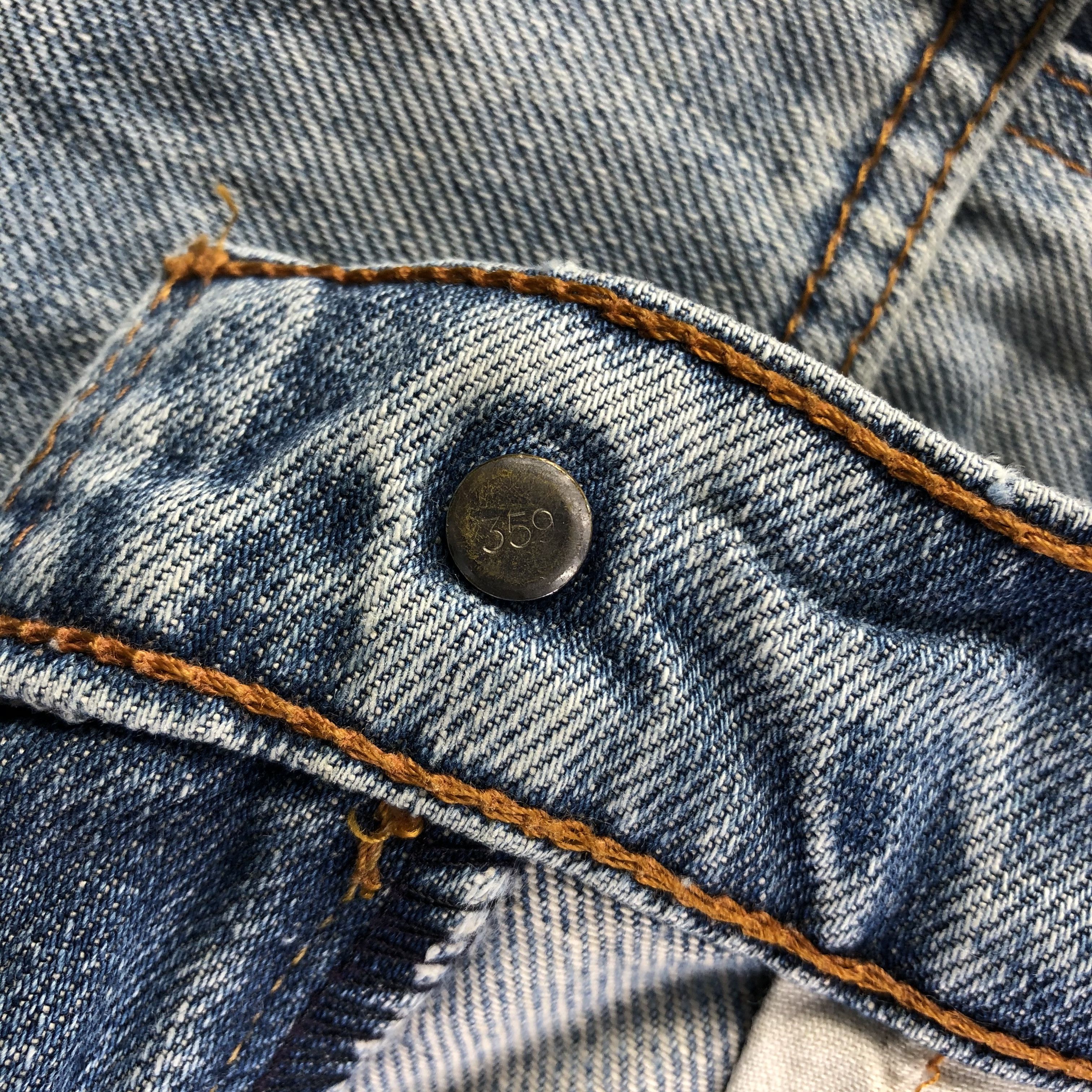 Levi's 90s Vintage Blue Wash Levis 519 Jeans-J2893 Size US 26 / EU 42 - 9 Thumbnail