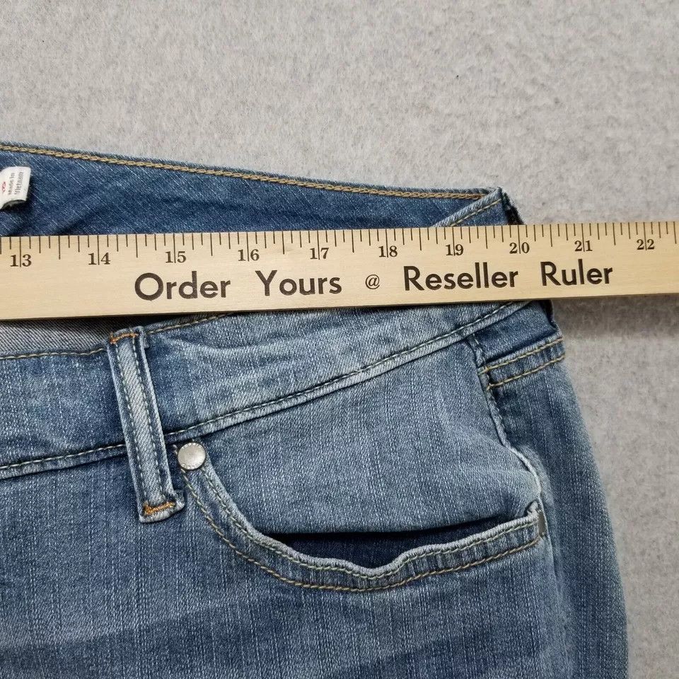 Torrid Torrid Jeans Womens 18 Boyfriend 40x27 Stretchy Distressed Size 40" / US 18 - 7 Thumbnail