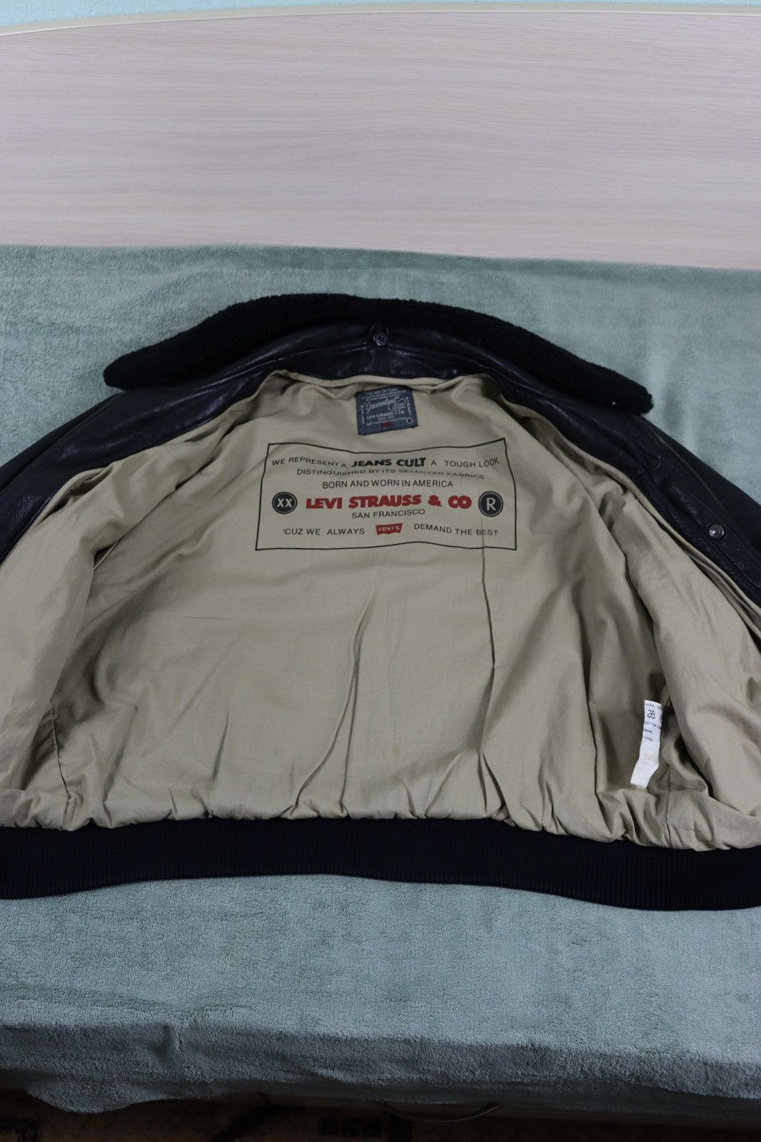Levi's Vintage Clothing 90’s Levi's Leather Jacket + Puffer Vest Made in Korea Size US M / EU 48-50 / 2 - 9 Thumbnail