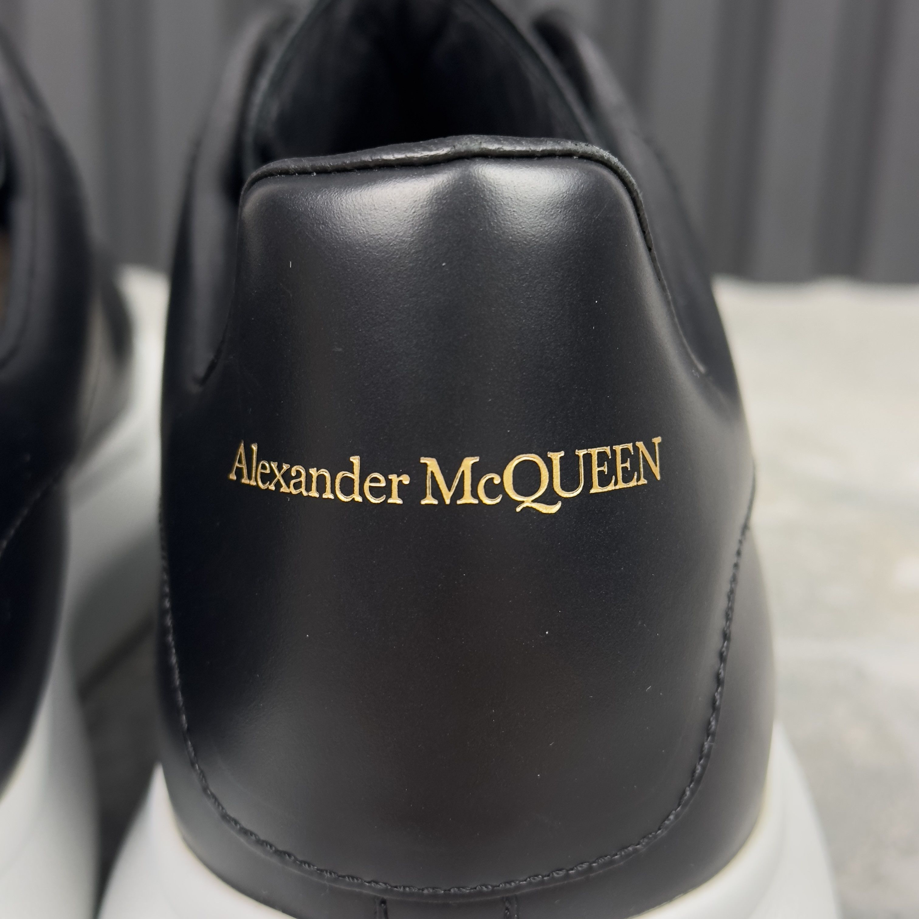Alexander McQueen Alexander McQUEEN Sneakers Leather Size US 11 / EU 44 - 21 Thumbnail