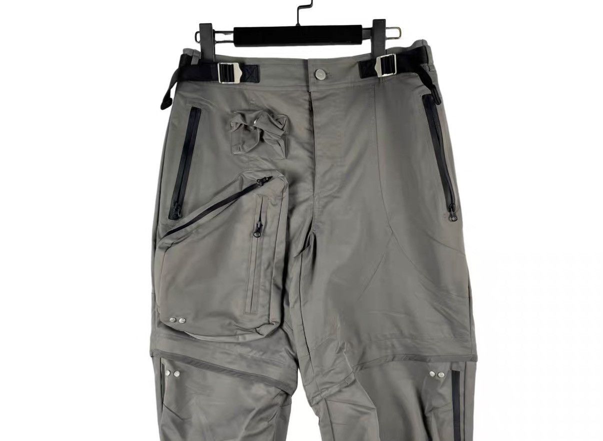 FAR FROM WHAT Far Archive Grey Tech Cargo Pants with Leg Zippers J31 Size US 34 / EU 50 - 3 Thumbnail