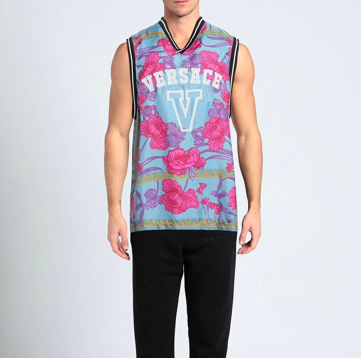 Versace Versace Silk Blue/Pink/Purple Floral Embroidered Jerseys Size US XXL / EU 58 / 5 - 1 Thumbnail
