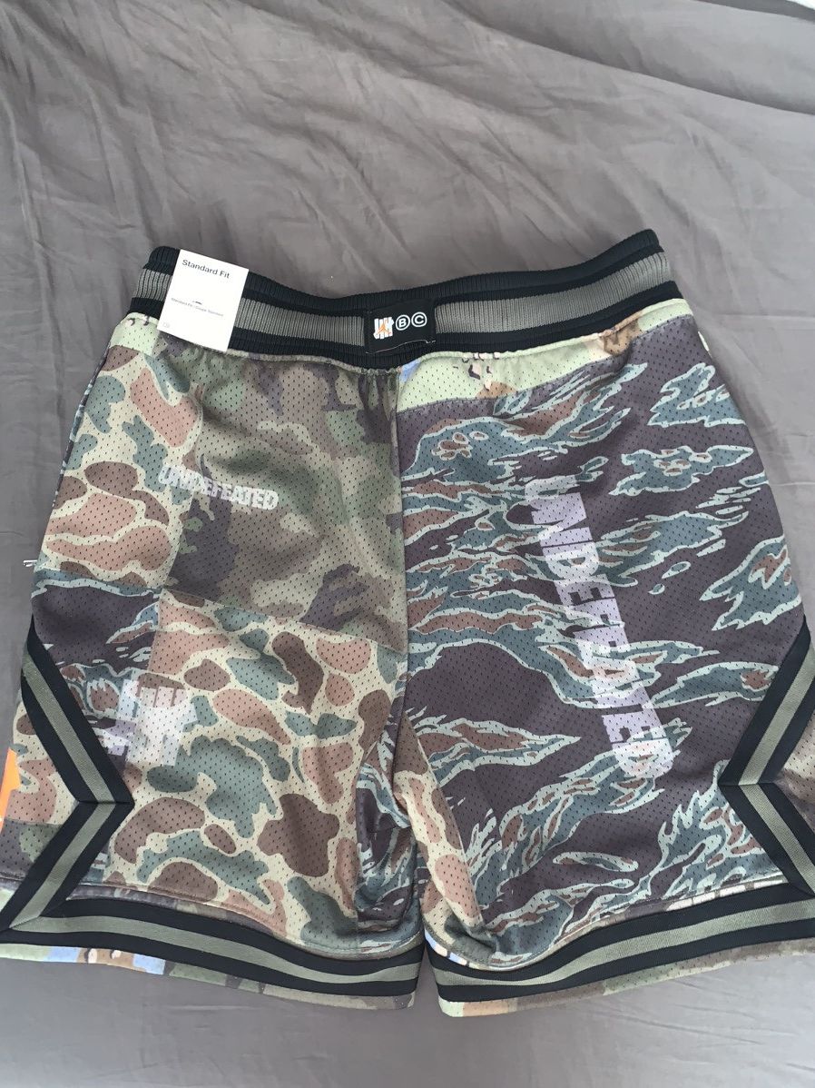 Jordan Brand Jordan X Undefeated Basketball Shorts Twilight Marsh Size US 28 / EU 44 - 3 Thumbnail