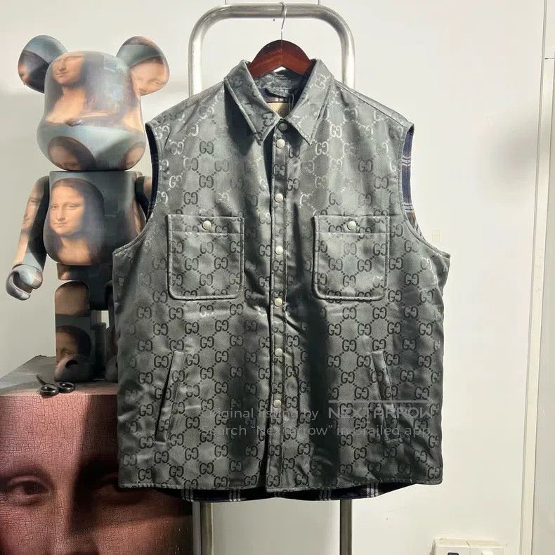 Gucci Gucci Full-print vest Size US M / EU 48-50 / 2 - 1 Thumbnail
