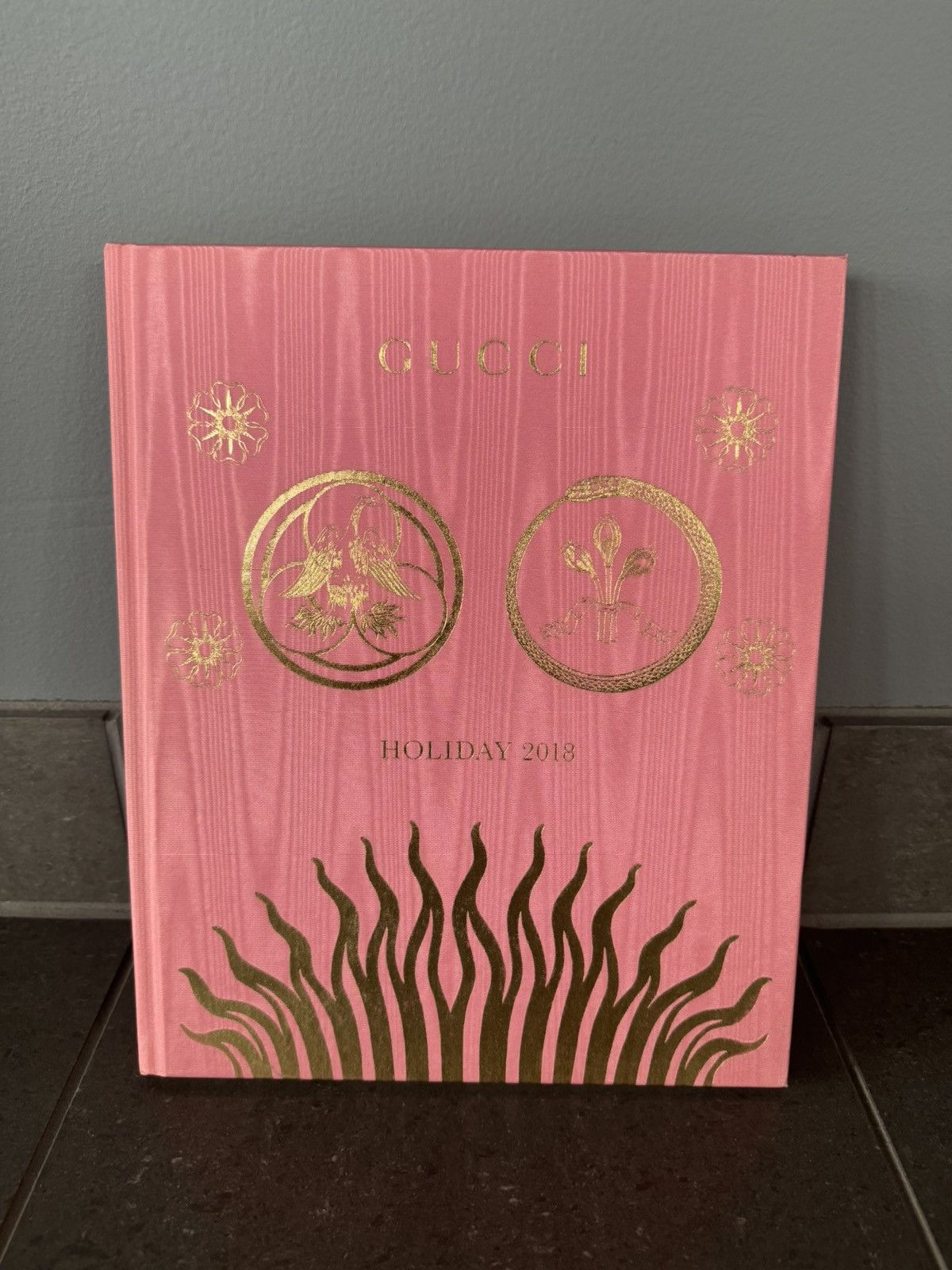 Gucci Gucci Holiday 2018 Coffee Table Book Size ONE SIZE - 1 Thumbnail
