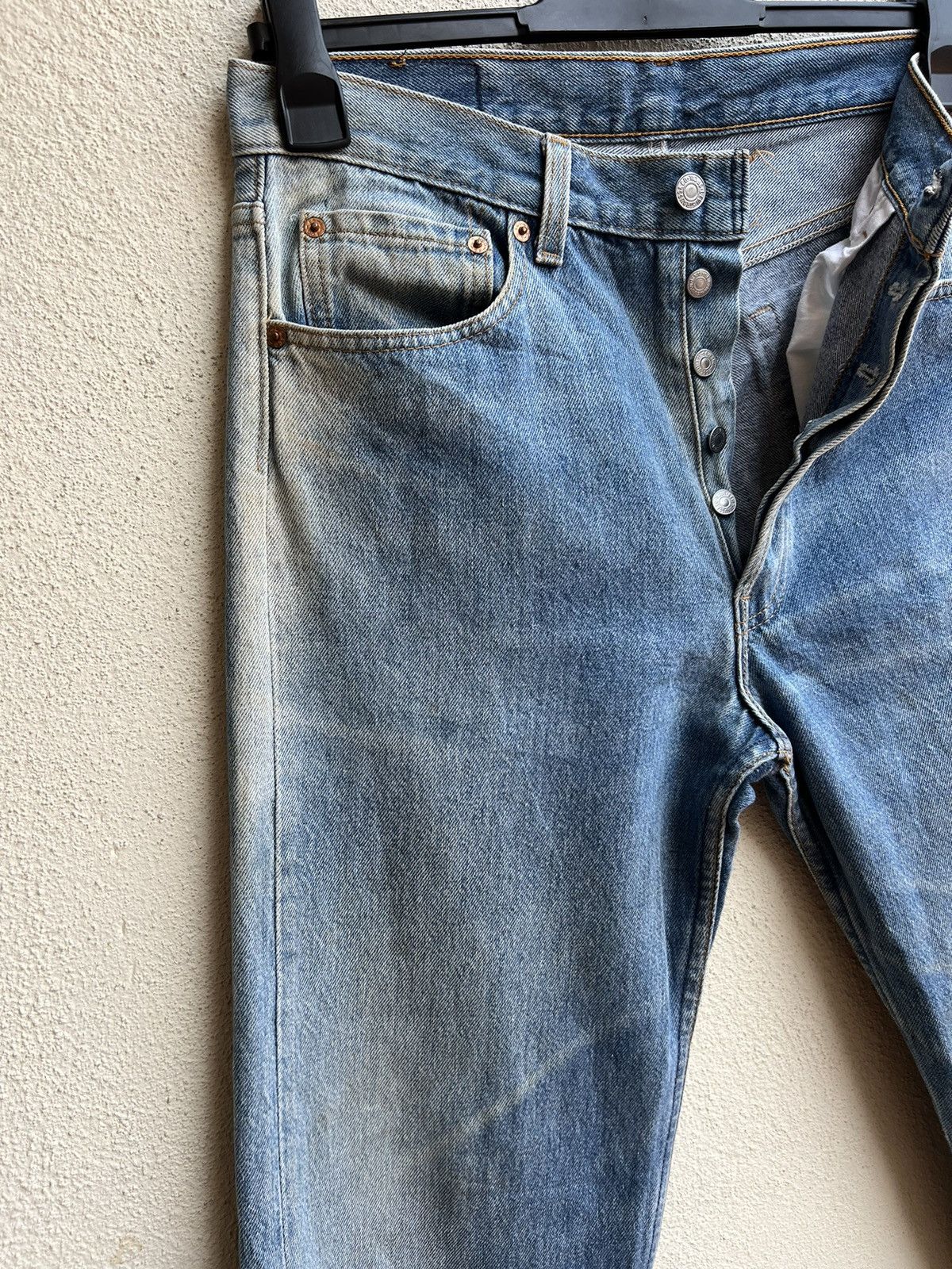 Levi's Vintage 1994 Levi’s 501 Sun Faded Denim Jeans Size US 32 / EU 48 - 7 Thumbnail