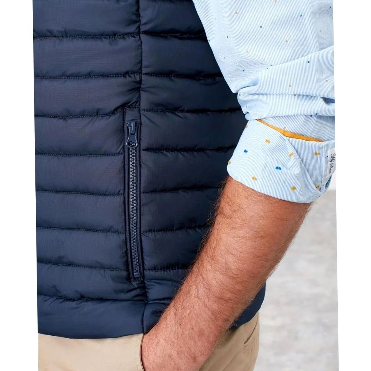 Vintage Joules Vest Go To Gilet Lightweight Puffer Navy Blue Full Zip Size Large Mens Size US L / EU 52-54 / 3 - 4 Thumbnail
