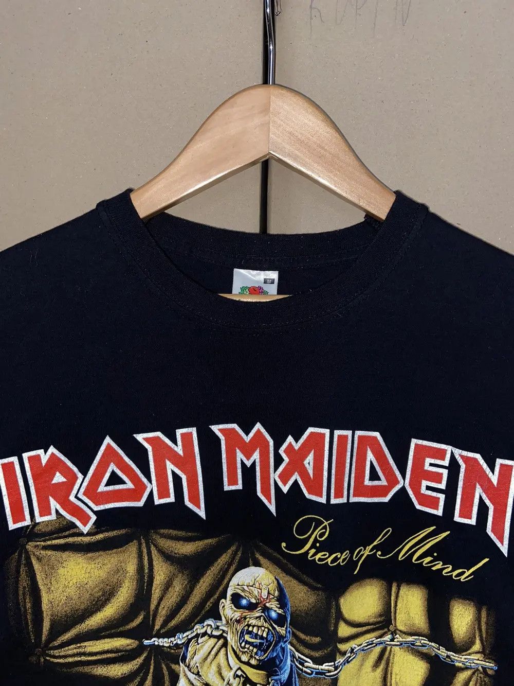 Band Tees VINTAGE 2010 IRON MAIDEN PIECE OF MIND ROCK BAND TEE T SHIRT Size US M / EU 48-50 / 2 - 6 Thumbnail