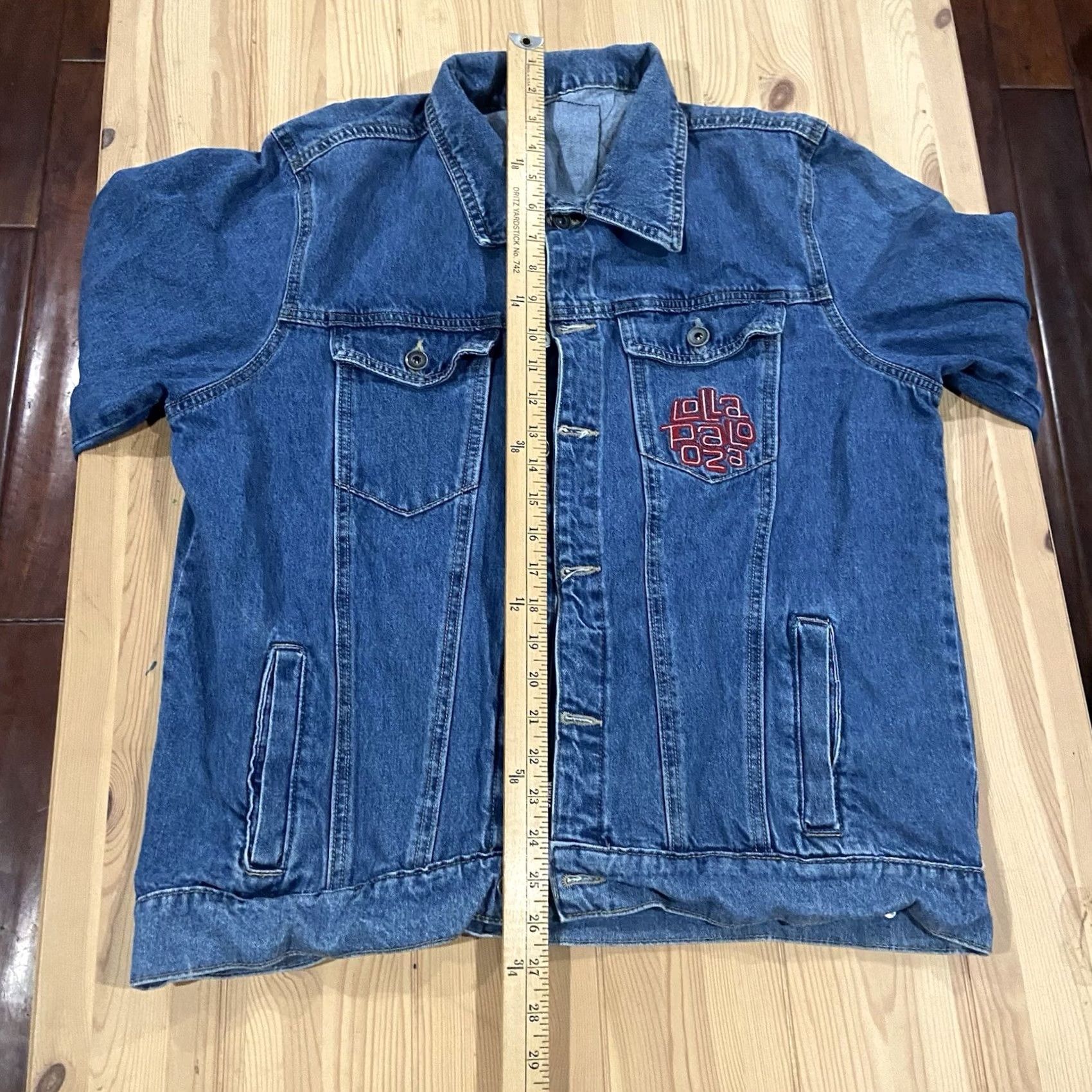 Denime STRATA Lolla Lollapalooza Denim Jacket Size M Women Embroidered Button Blue Size 32" / US 10 / IT 46 - 4 Thumbnail
