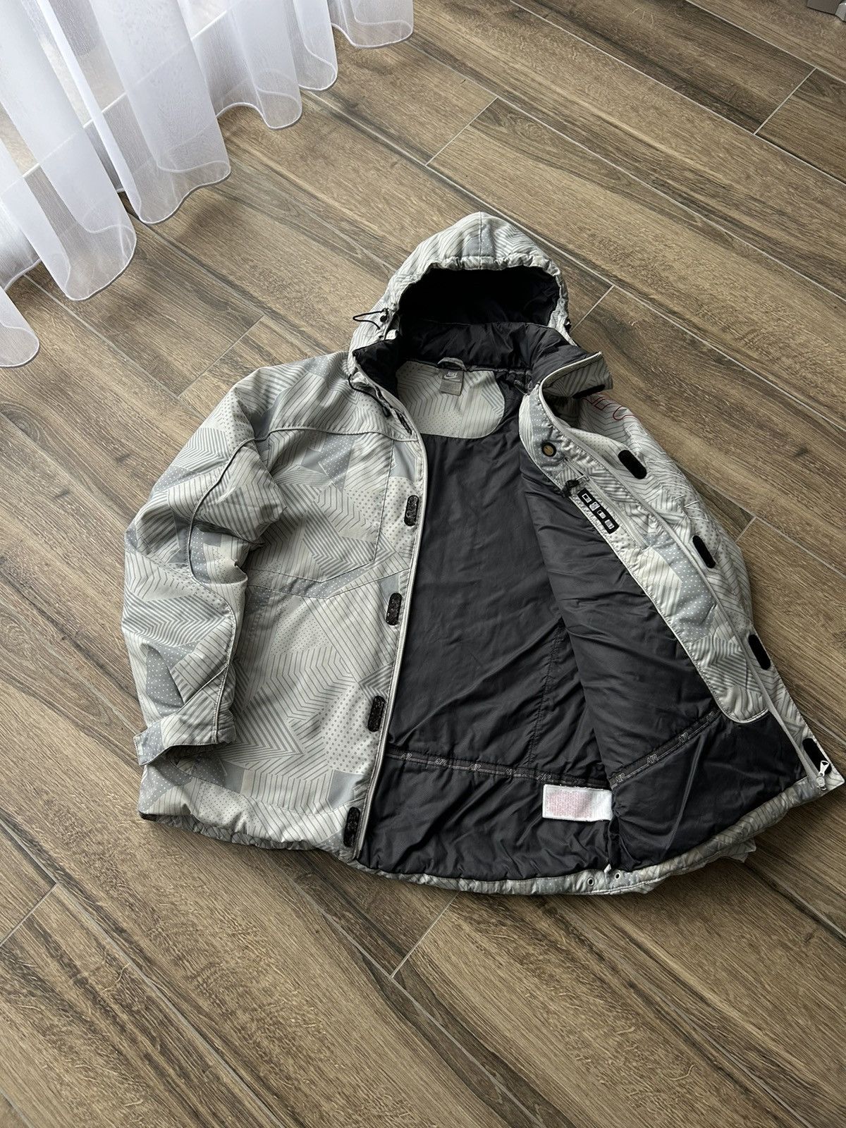 Nike × Vintage Vintage Nike Air Gorpcore puffer jacket mens technology Size US L / EU 52-54 / 3 - 2 Thumbnail