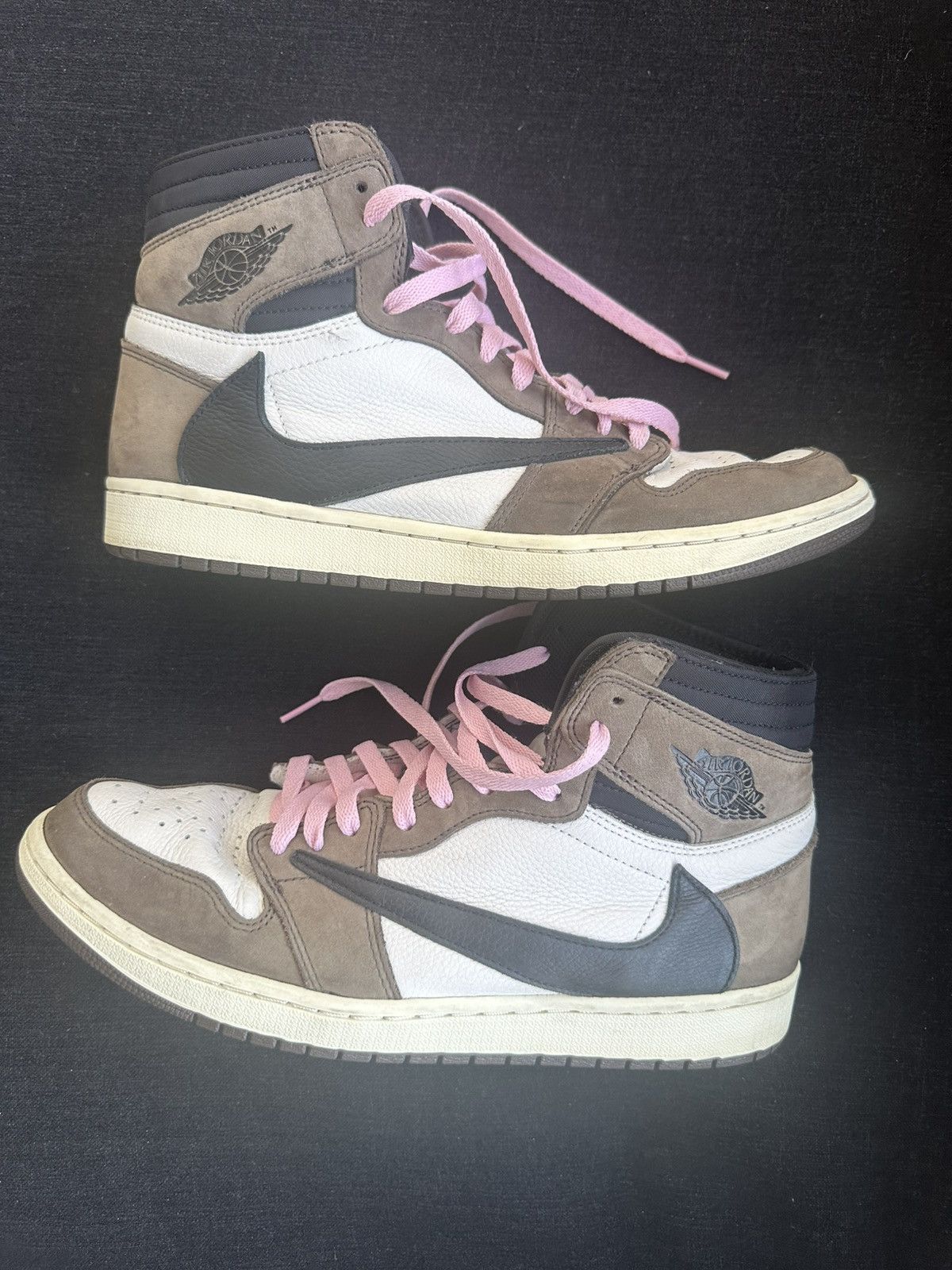 Jordan Brand × Travis Scott Jordan 1 Retro High OG SP Travis Scott Mocha Size US 12 / EU 45 - 4 Thumbnail