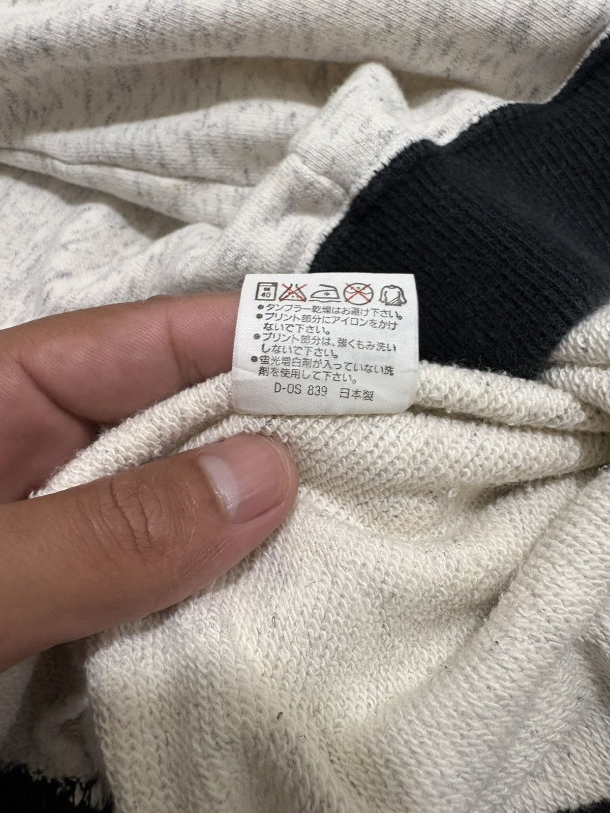 Japanese Brand Rare Vintage club sportwear sweatshirt copyright 1993 Size US L / EU 52-54 / 3 - 6 Thumbnail