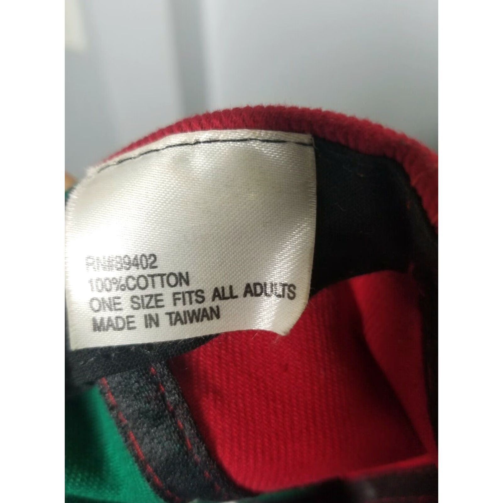 Vintage VINTAGE Santa Christmas Hat Baseball Cap Red One Size 90s Snapback Mens Size ONE SIZE - 4 Thumbnail