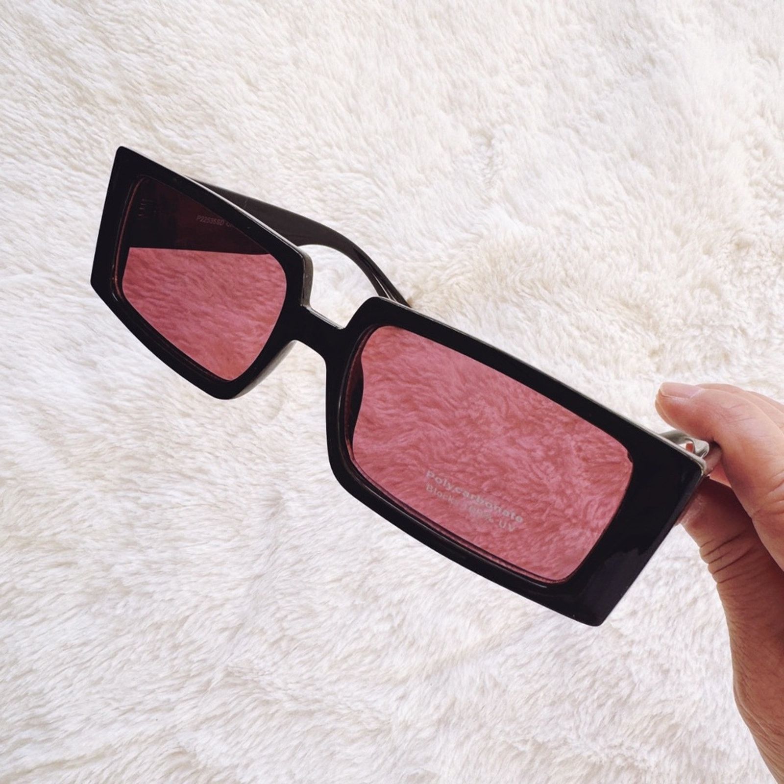 Other Abigail Black w/ Red Tint Rectangular Sunglasses Size ONE SIZE - 8 Thumbnail