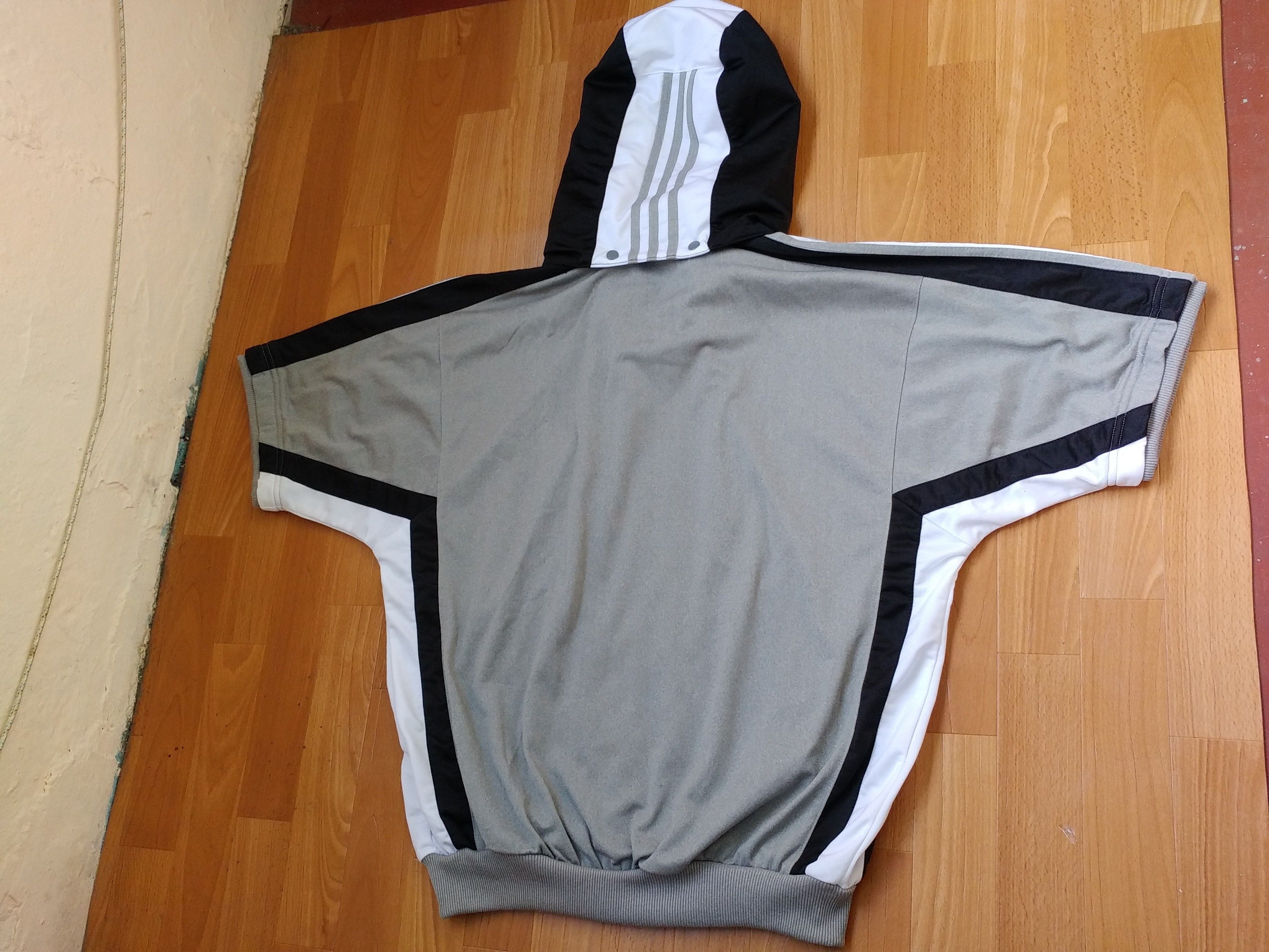 Adidas ADIDAS jersey, buttoned vintage hip hop t-shirt of 90s M Size US M / EU 48-50 / 2 - 11 Thumbnail