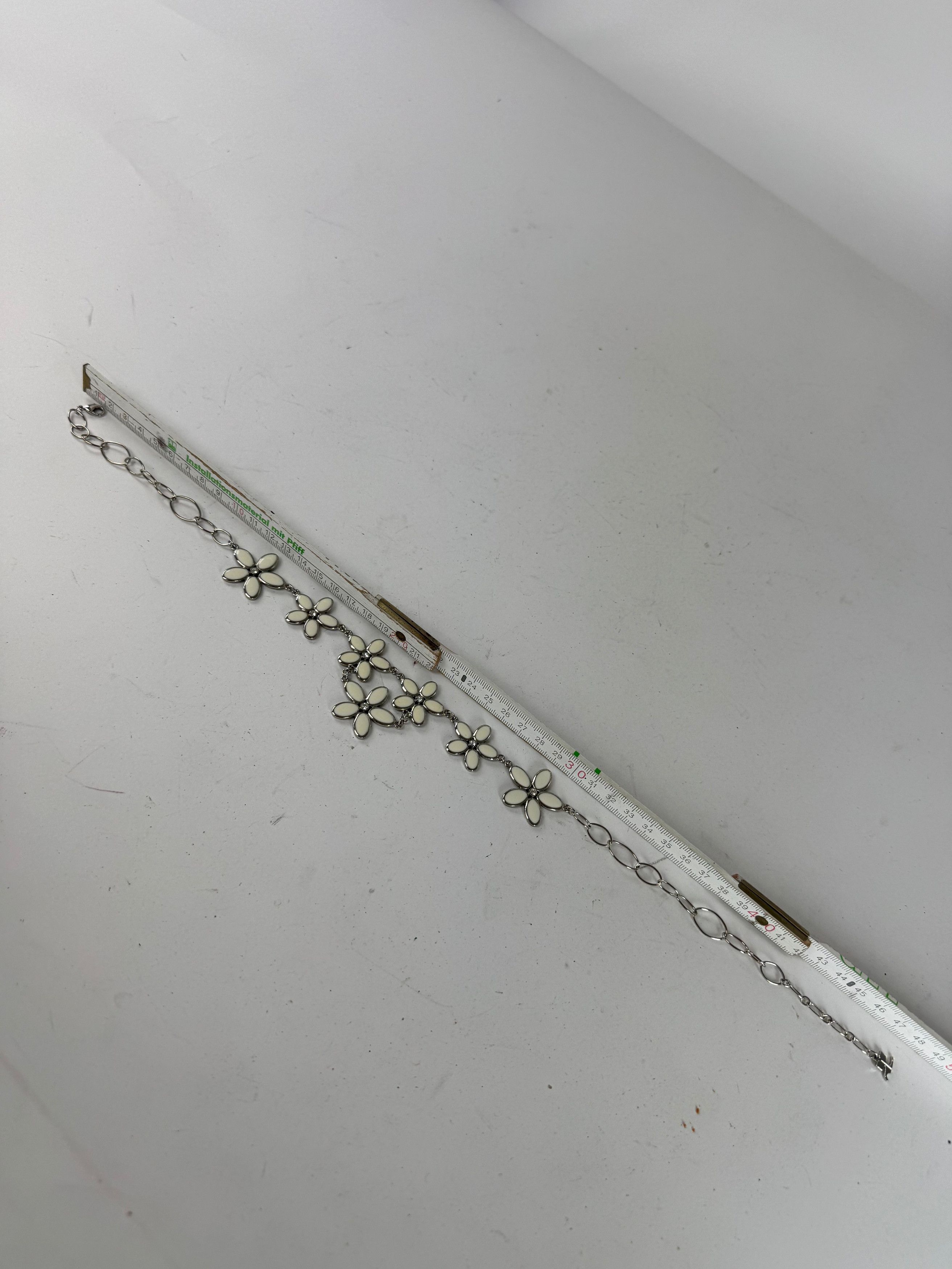 Courreges Vintage floral steel Collier Silver White Size ONE SIZE - 1 Thumbnail
