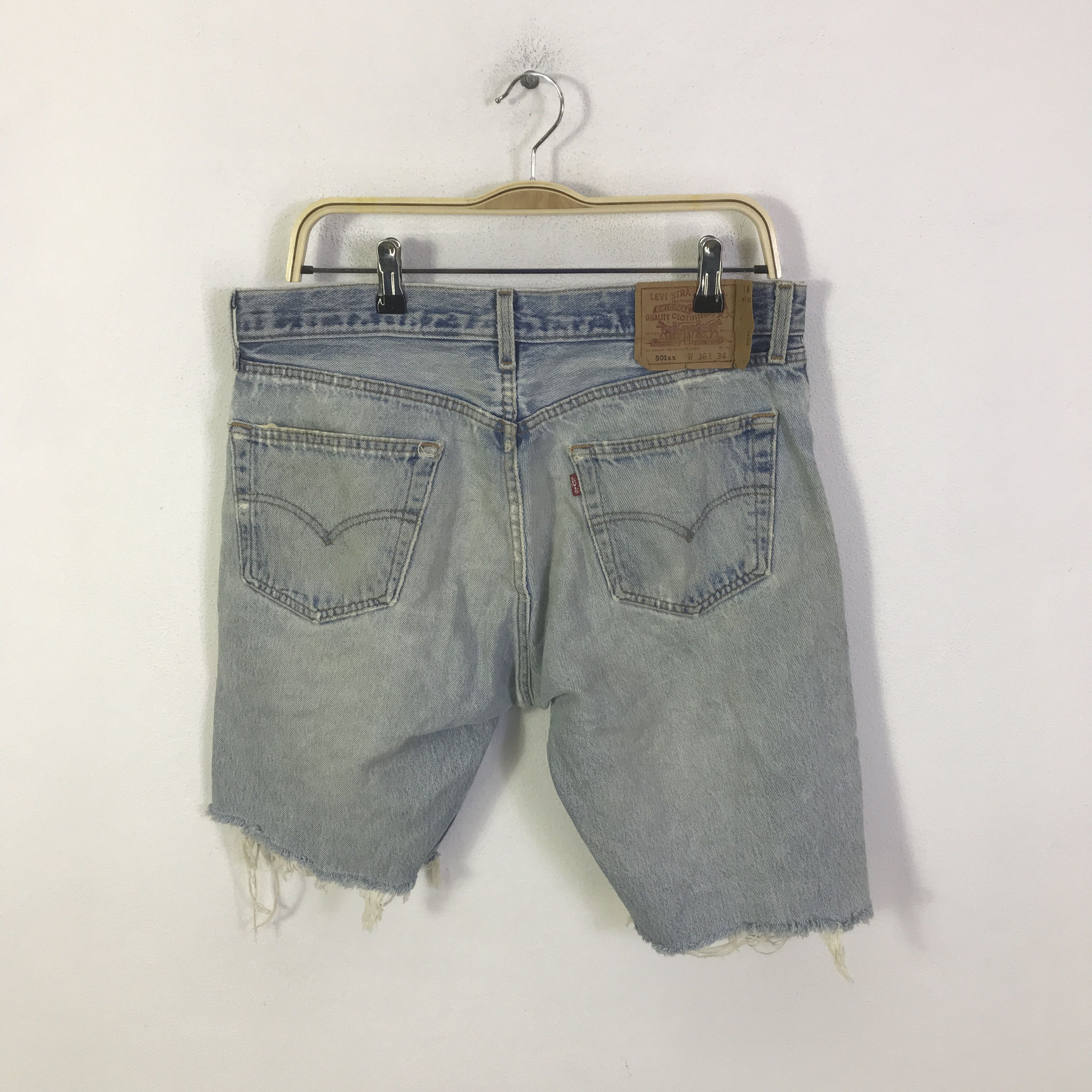 Levi's Vintage Clothing Vintage Levi’s 501 distressed denim shorts K130B9 Size US 30 / EU 46 - 3 Thumbnail