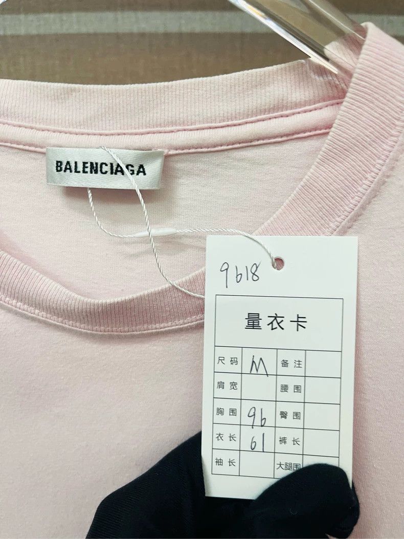 Balenciaga Balenciaga Light Pink Small Logo Straight Shoulder Short S Size US M / EU 48-50 / 2 - 2 Thumbnail