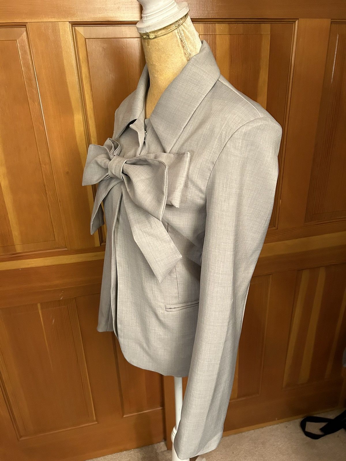 Designer × Other NWT, Lavishly Paris Women's Gray Bowknot Designer Shirt. Size S / US 4 / IT 40 - 5 Thumbnail