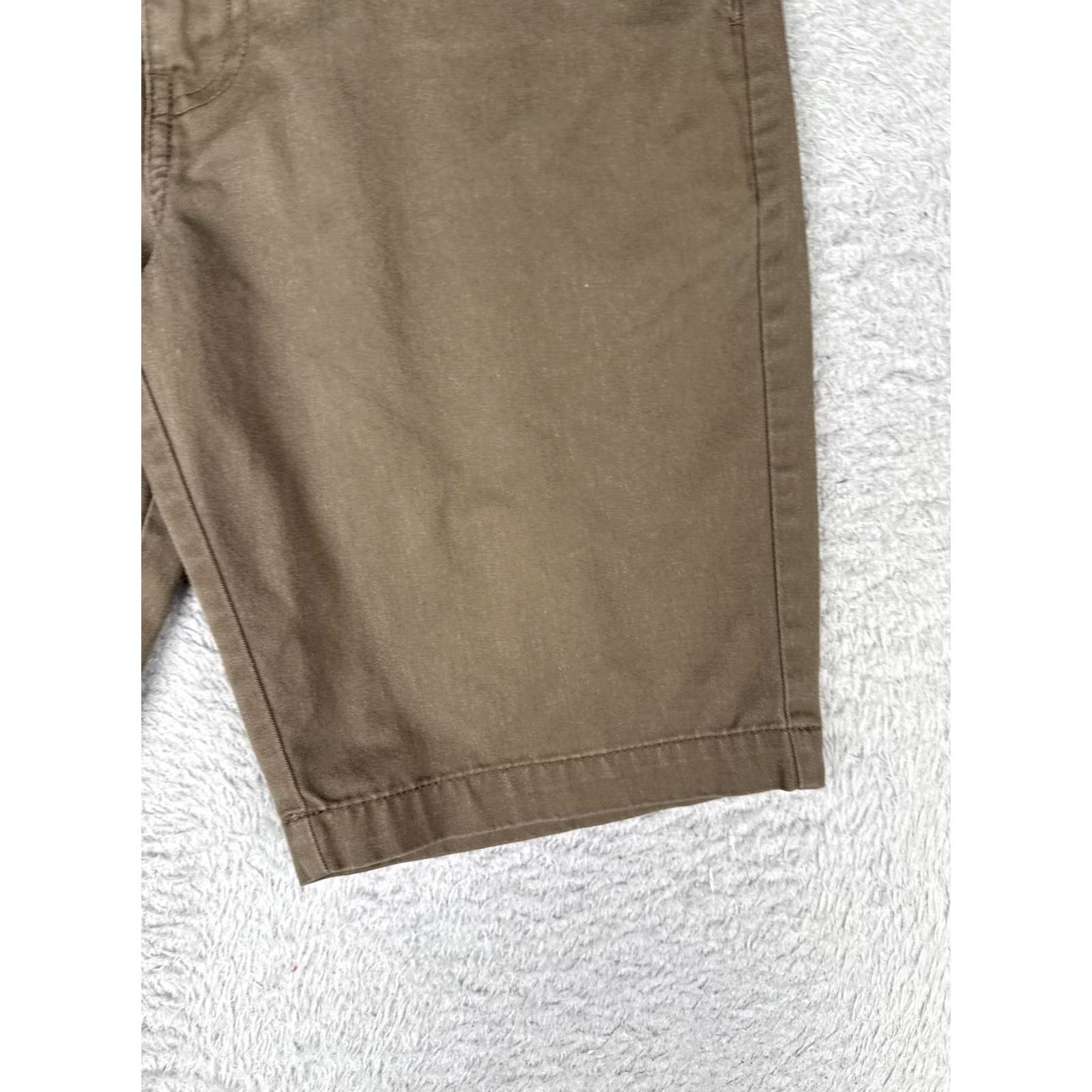 Volcom Volcom Mens Shorts 32 Brown Stretch Chino Flat Front 10 Inseam Casual Summer Size US 32 / EU 48 - 2 Thumbnail