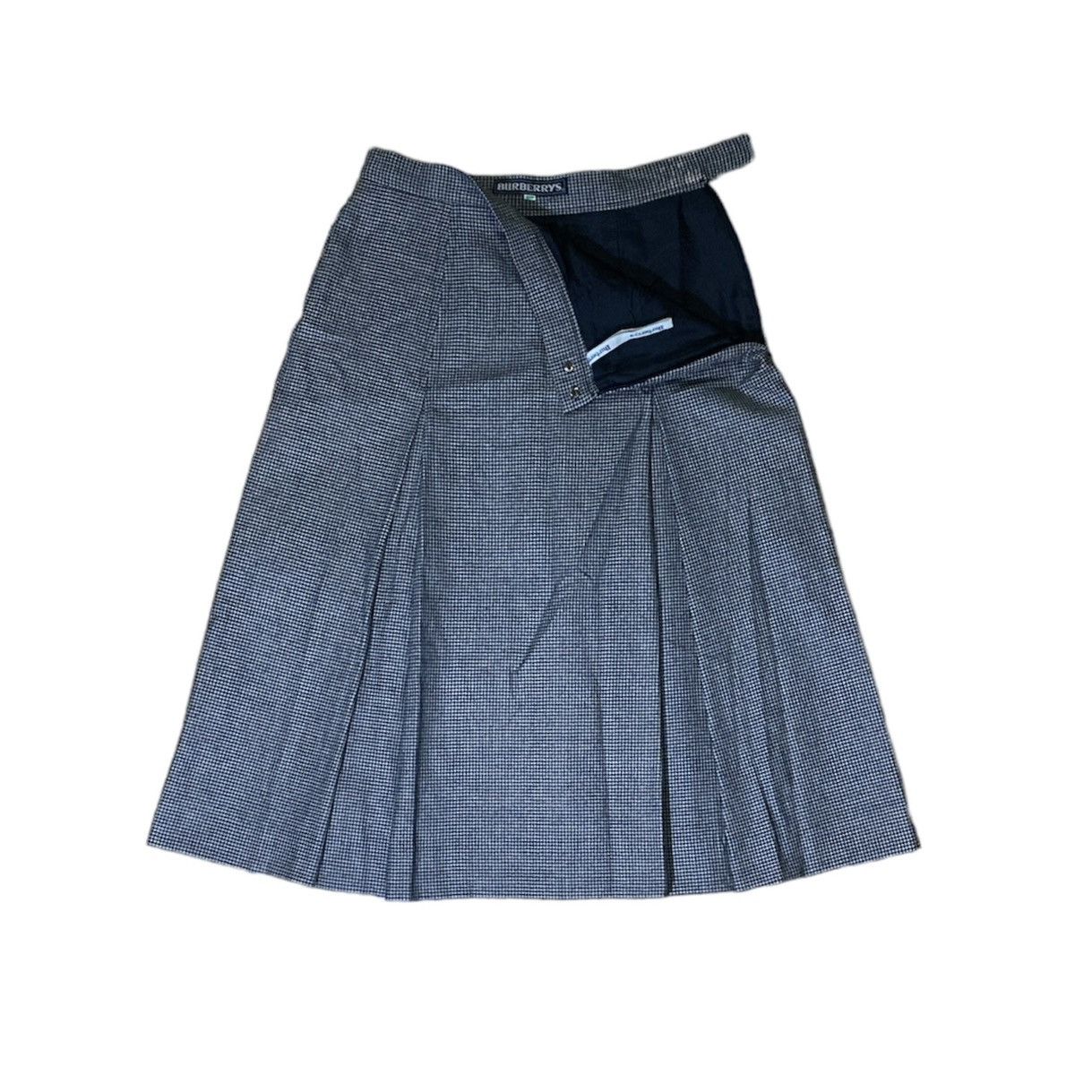Burberry × Vintage Vintage 90s Burberrys Pleated Skirt Size 25" / US 0 / IT 36 - 1 Thumbnail