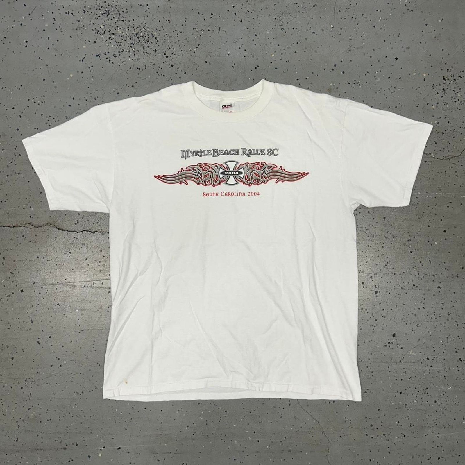 Anvil Y2K White and red Myrtle Beach Rally 2004 tee Size US XL / EU 56 / 4 - 1 Thumbnail