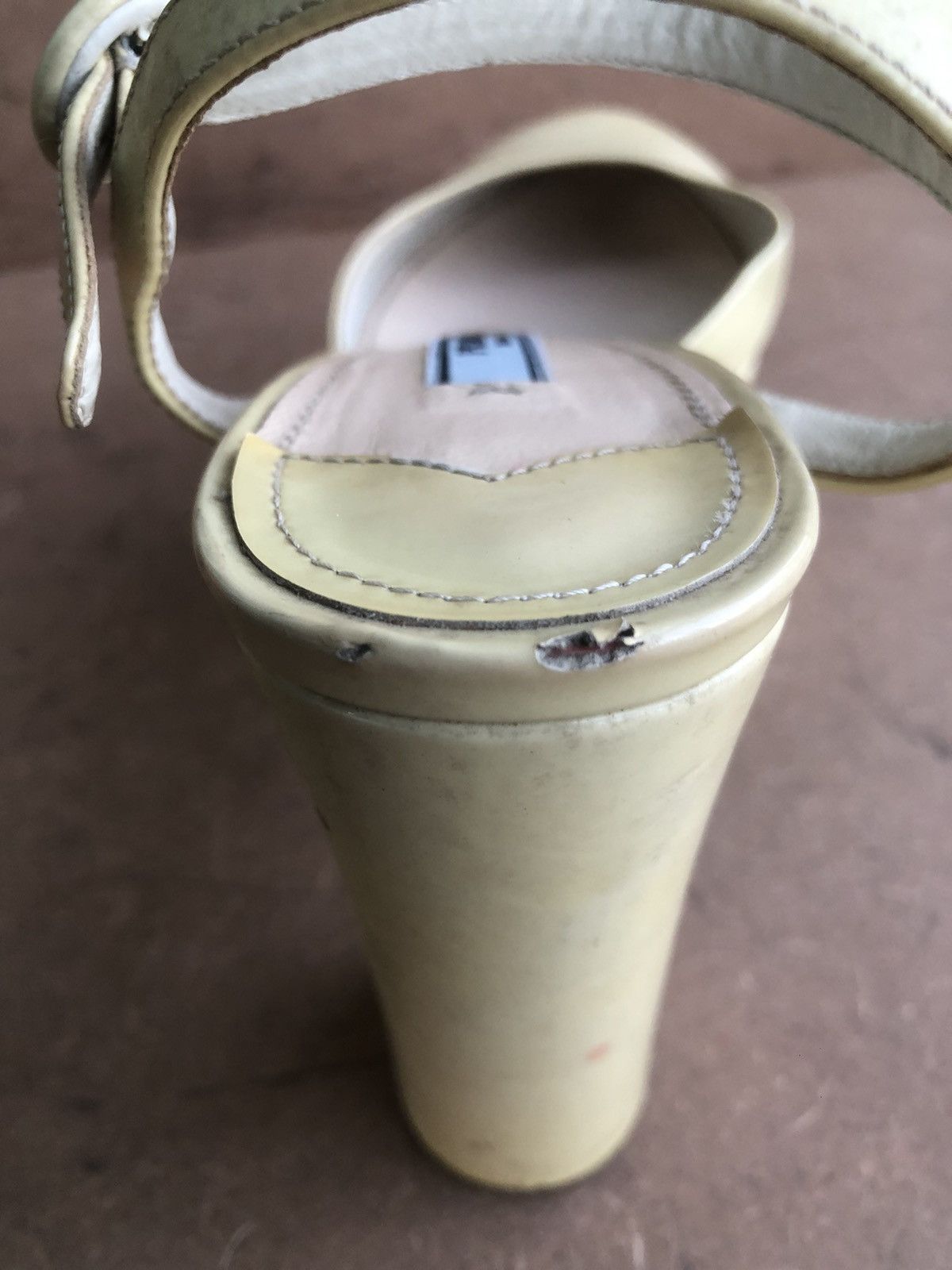 Prada Vintage Prada Heels Size 37.5 Size US 7.5 / IT 37.5 - 16 Thumbnail