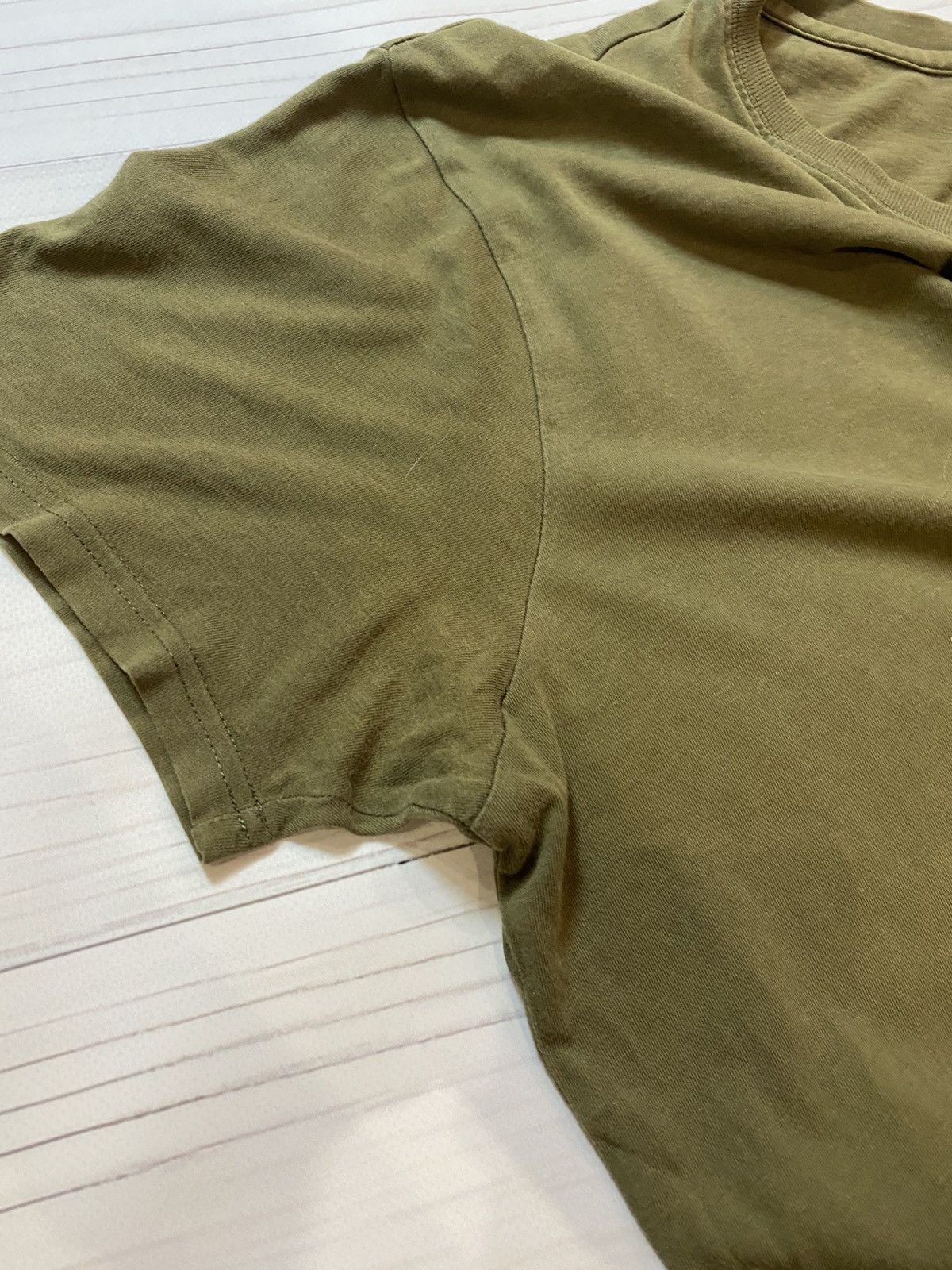 Arc'teryx Vintage Arcteryx Big Logo distressed gorpcore y2k t shirt Size US L / EU 52-54 / 3 - 13 Thumbnail