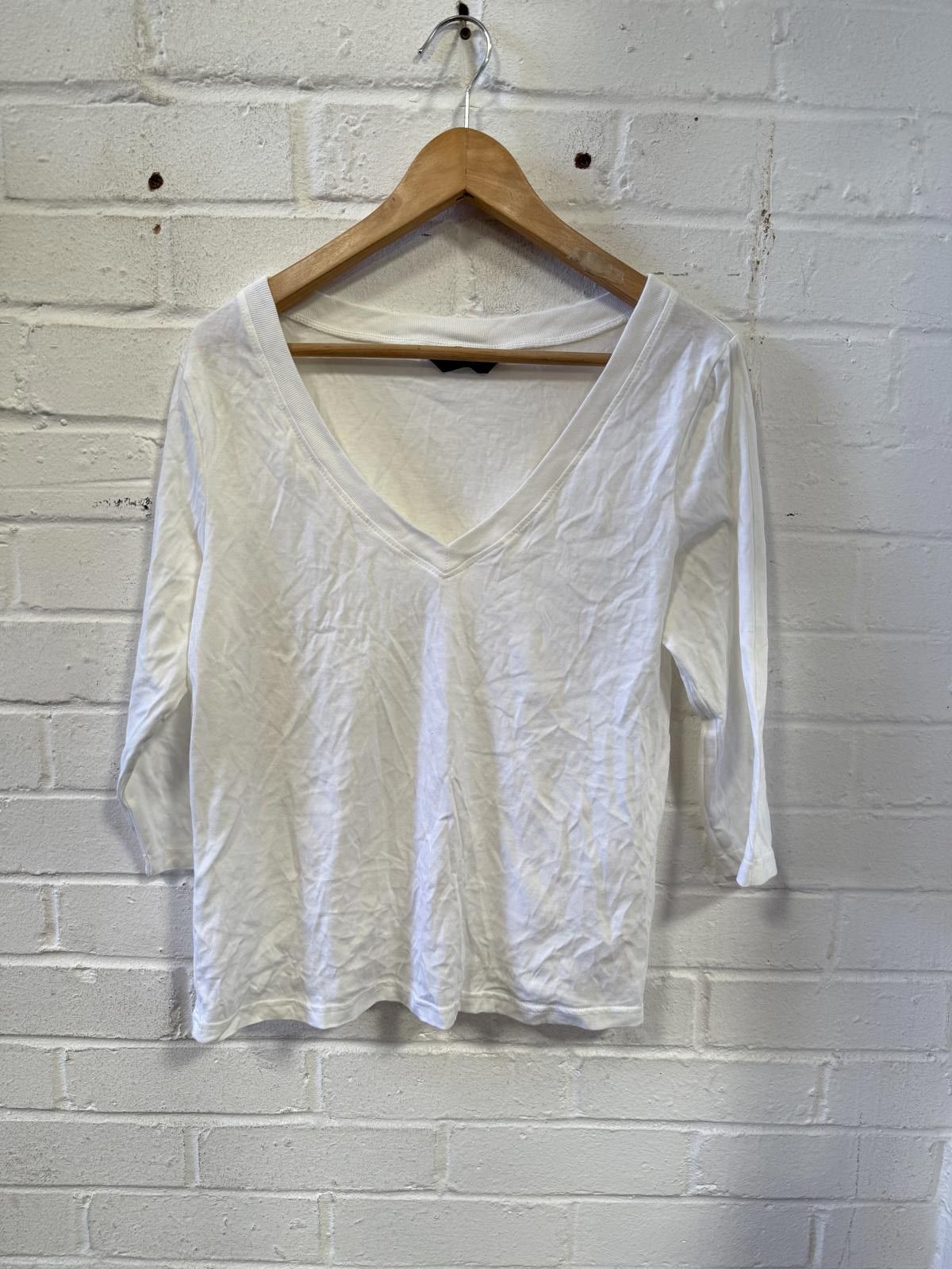Designer Dorothy Perkins White V-Neck Top - Size 16 Size XL / US 12-14 / IT 48-50 - 1 Thumbnail