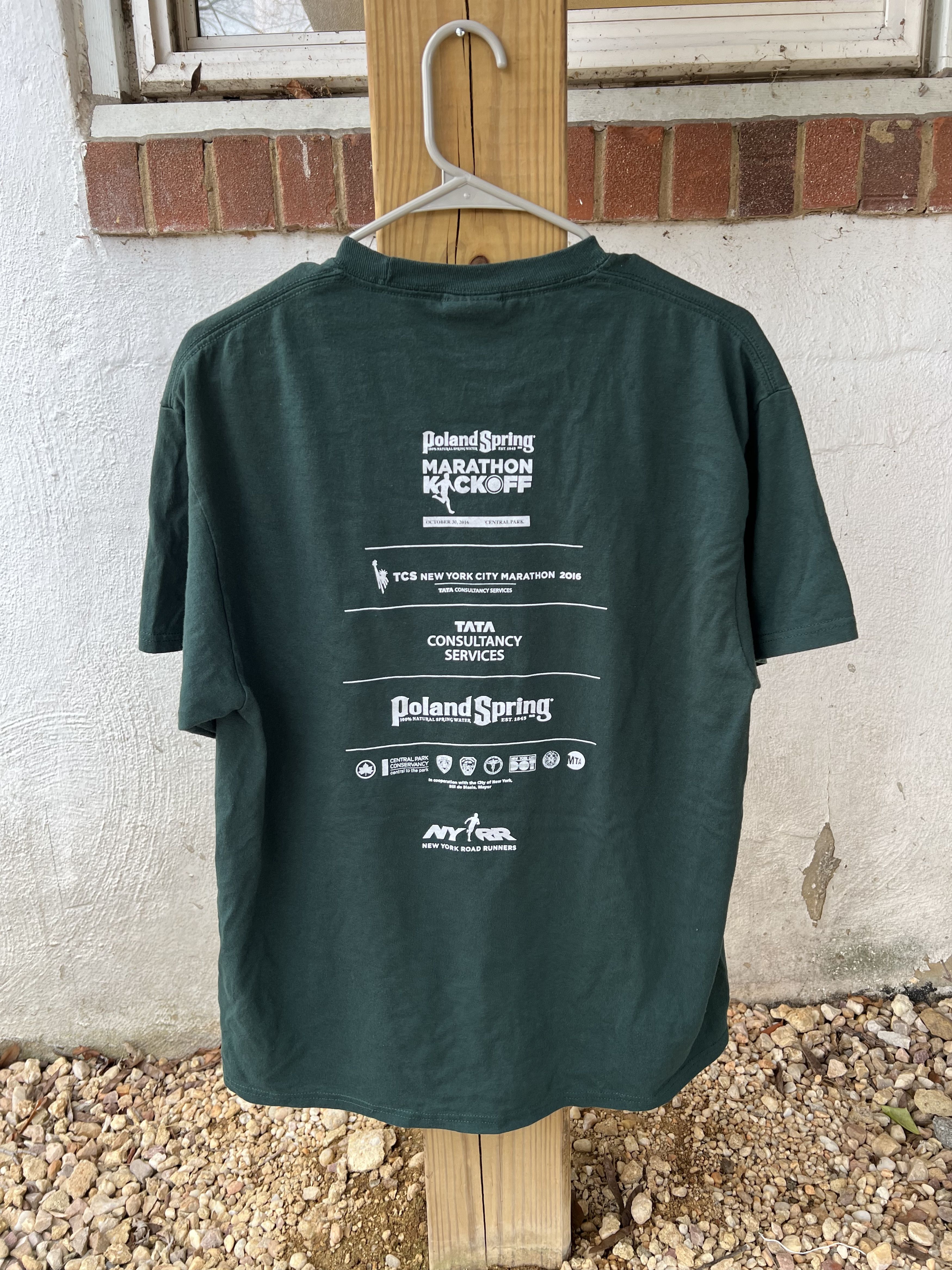 Other 2016 New York Runners Poland Springs Water Tee Size US L / EU 52-54 / 3 - 4 Thumbnail