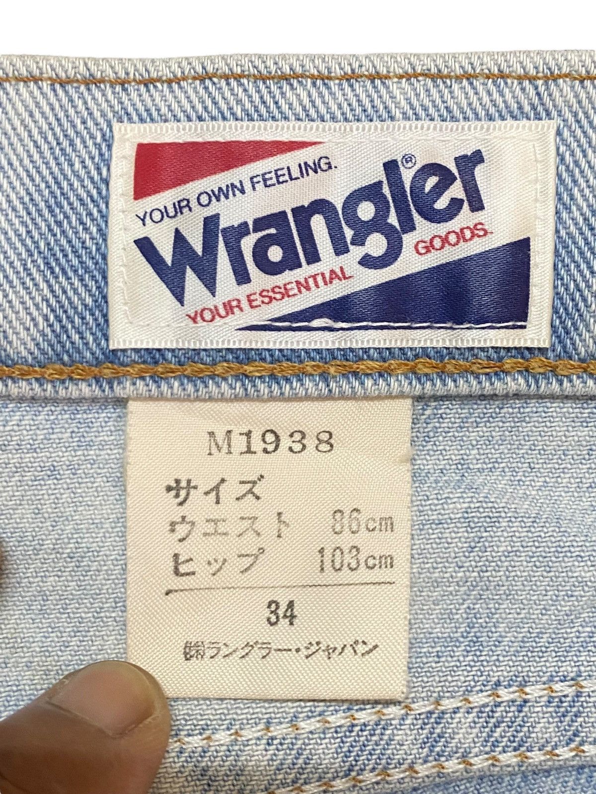 Wrangler Vintage Wrangler Faded Wash Grunge Distressed Baggy Jeans Size US 31 - 21 Thumbnail