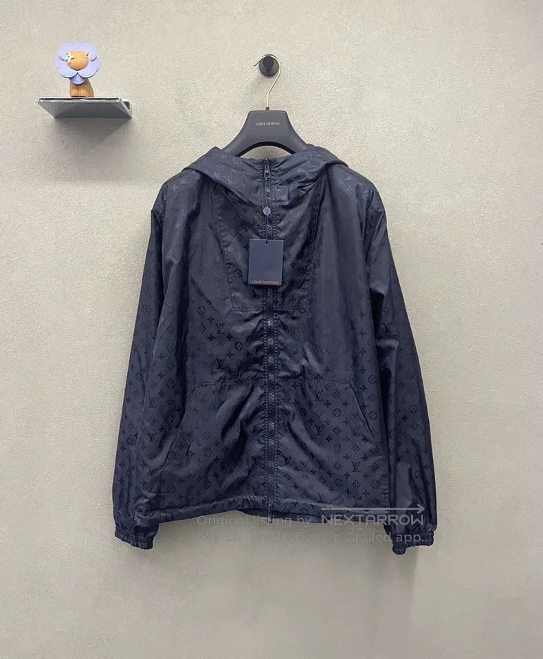 Louis Vuitton Louis Vuitton Navy Blue Logo Print Reversible Windproof Ho Size US XXL / EU 58 / 5 - 1 Thumbnail