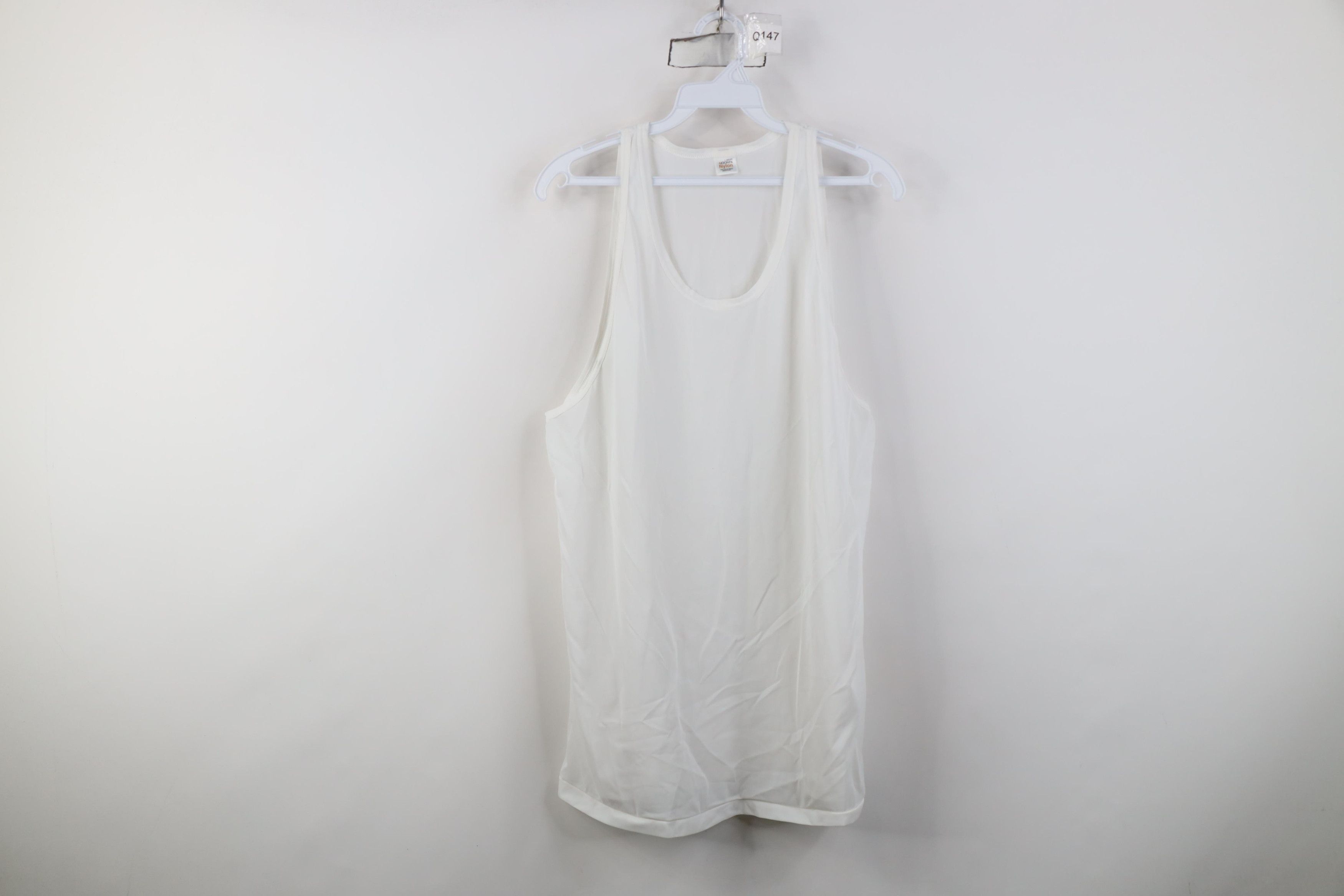 Vintage Vintage 70s Streetwear Mesh Nylon Tank Top T-Shirt White USA Size US L / EU 52-54 / 3 - 1 Thumbnail