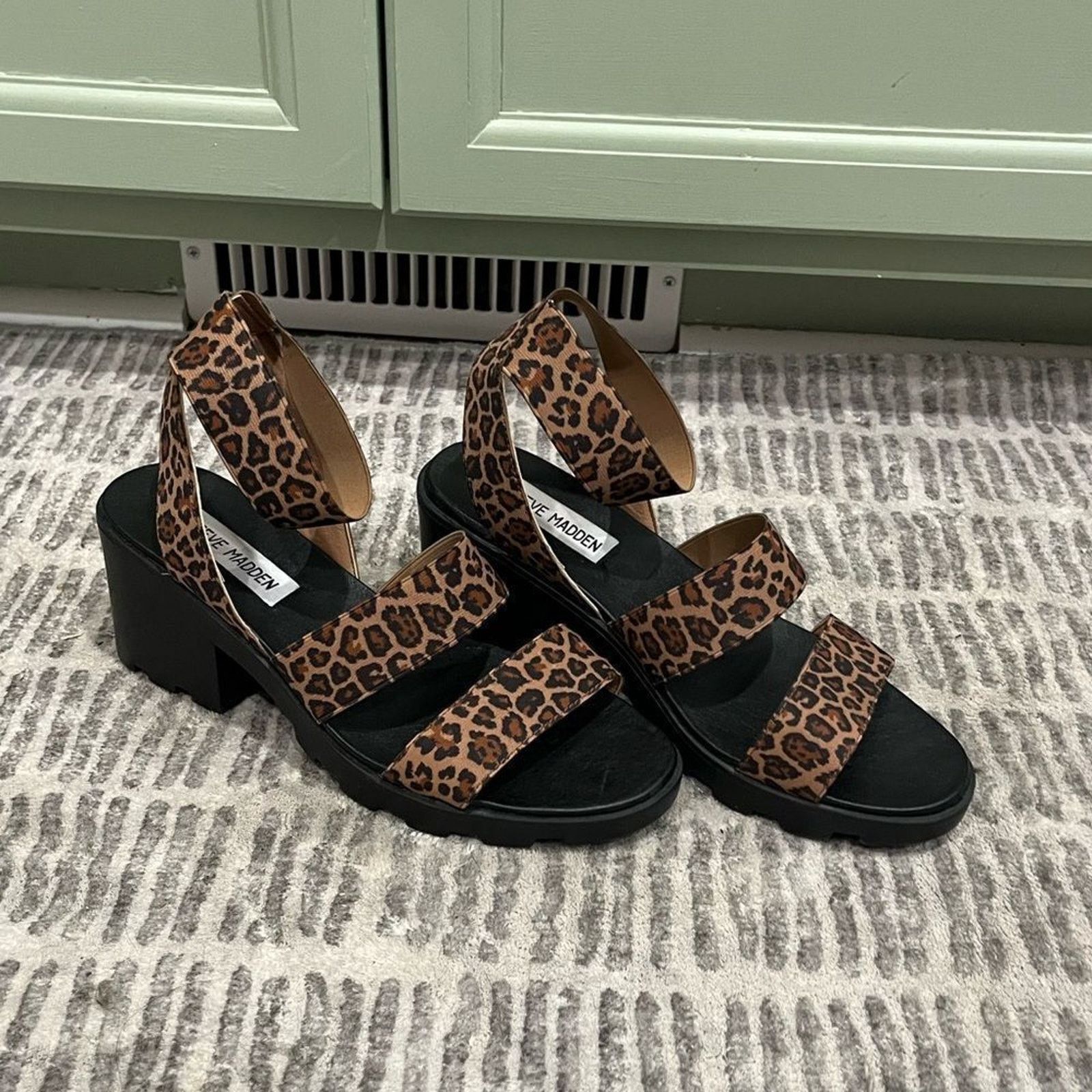 Steve Madden Steve Madden Haidar Leopard Sandals Chunky Sole Platform 7 Size US 7 / IT 37 - 1 Thumbnail