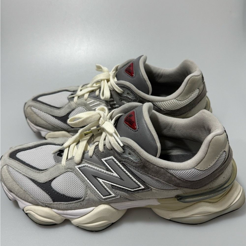 New Balance New Balance Grey Suede U9060GRY Sneakers Men display picture 1