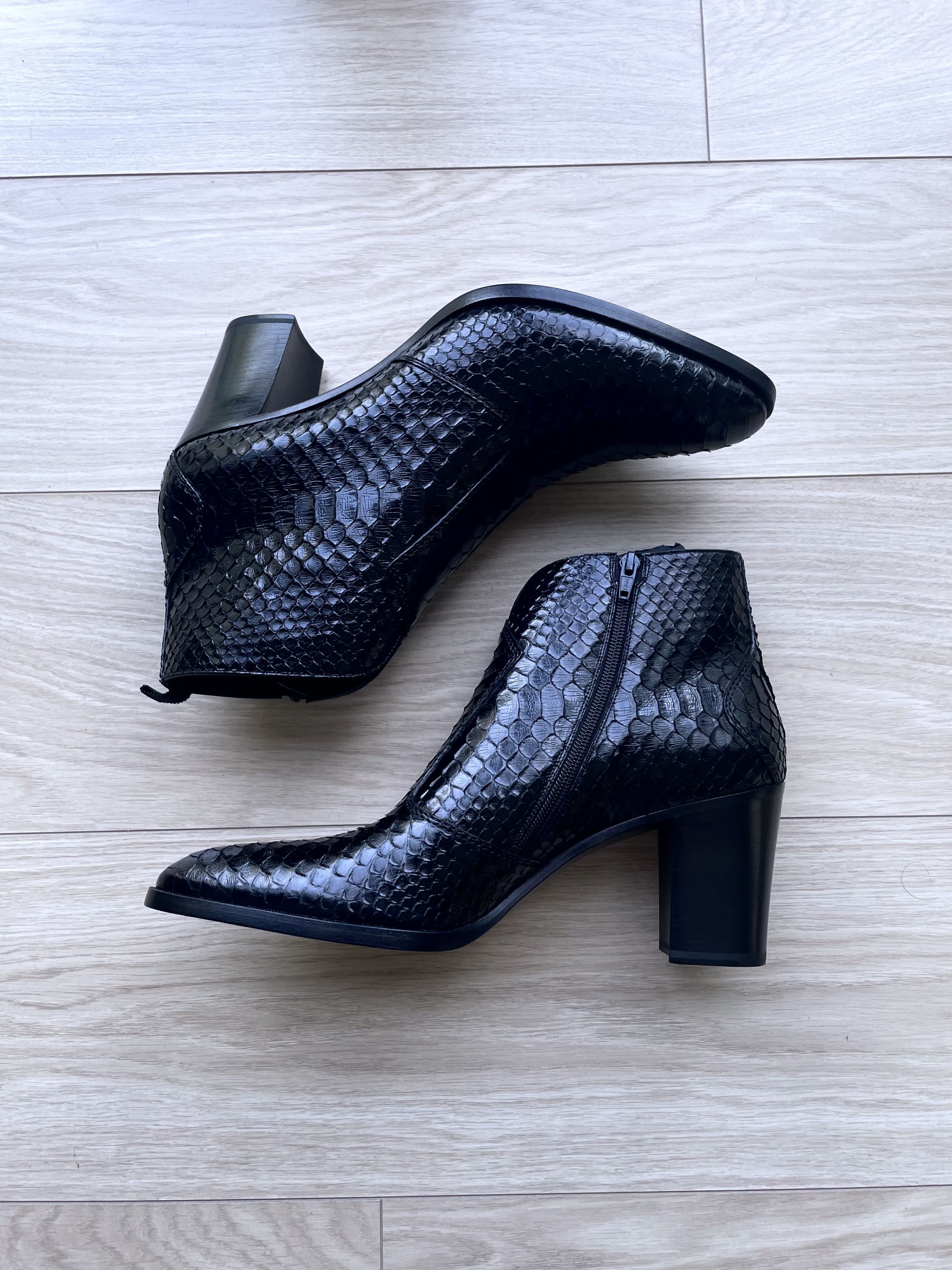 Celine × Hedi Slimane CELINE SZ 39 PAGES 85 BOOTS | Grailed